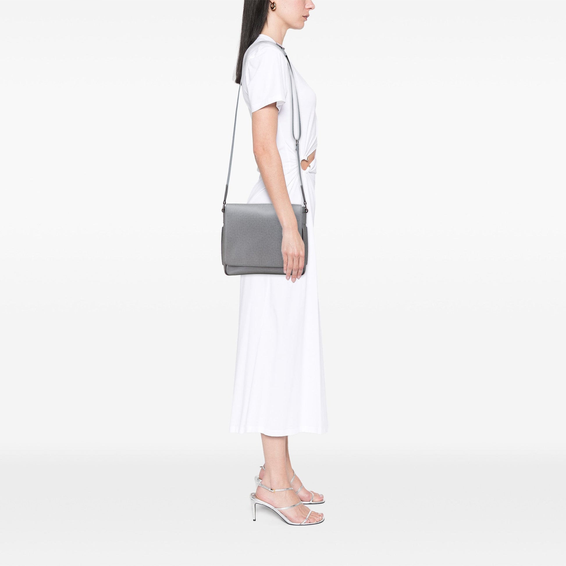 Louis Vuitton Taiga Roman MM