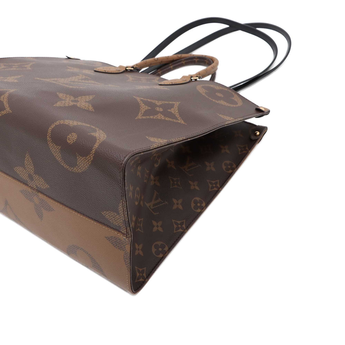 Louis Vuitton Monogram Reverse Giant OnTheGo GM