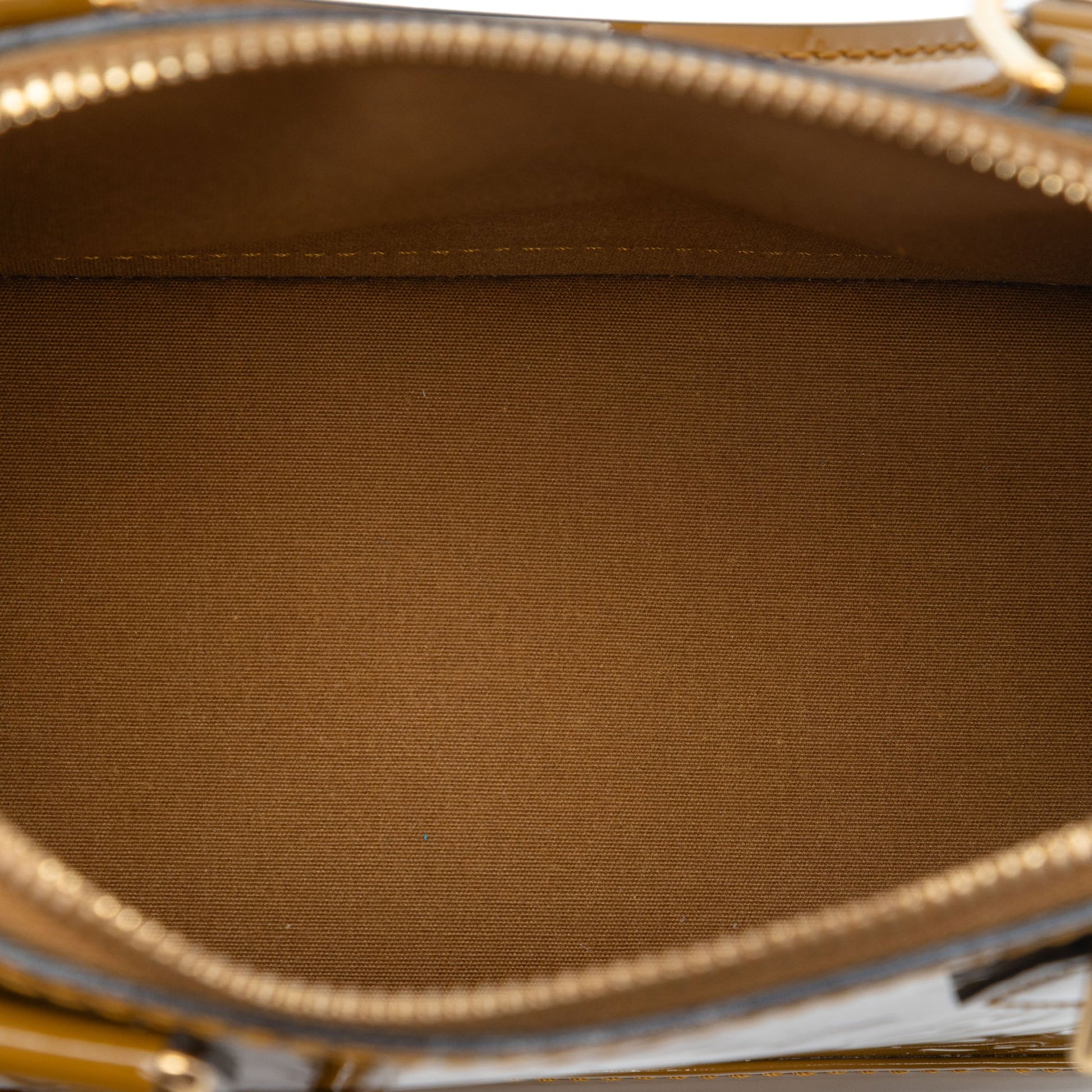 Louis Vuitton Monogram Vernis Alma BB