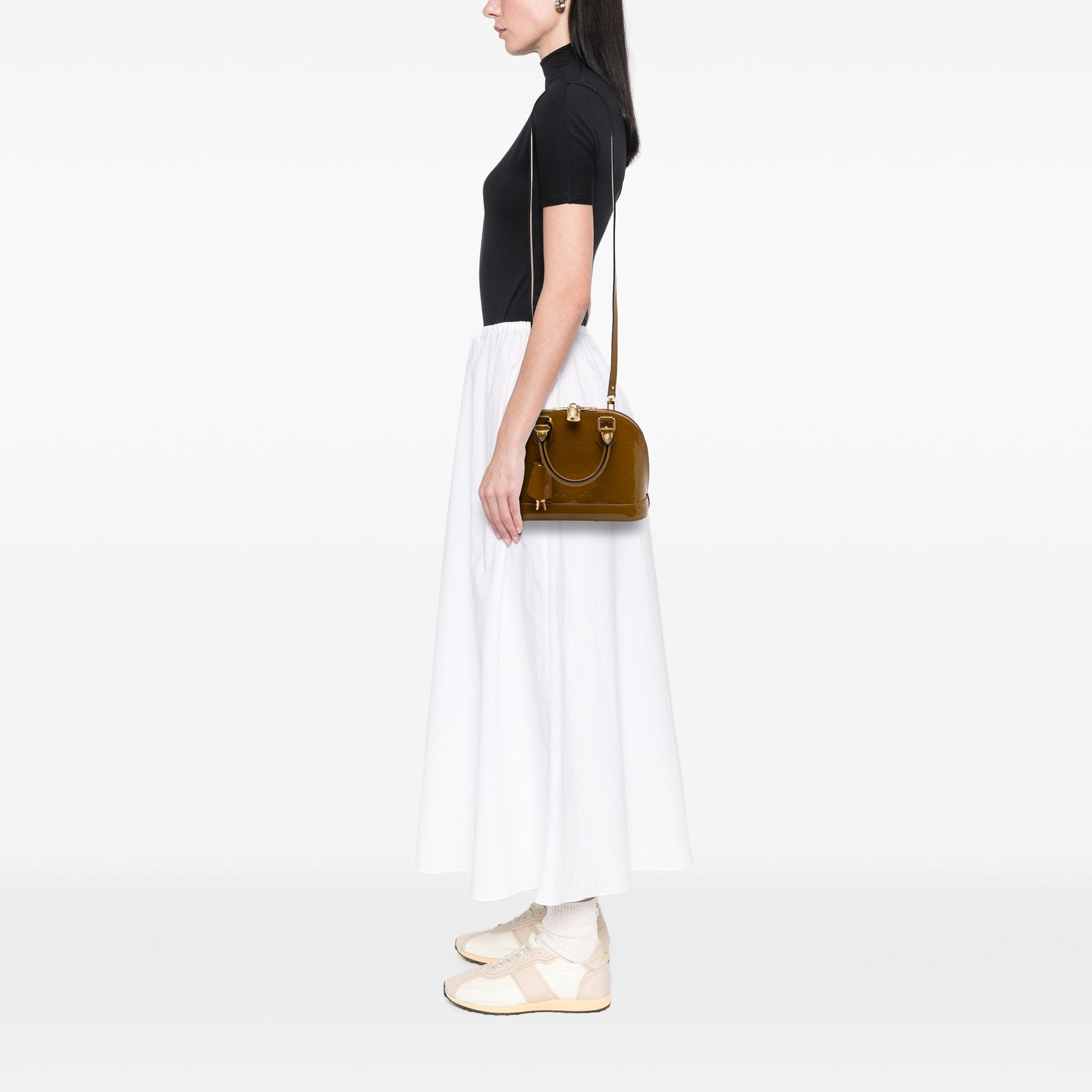Louis Vuitton Monogram Vernis Alma BB