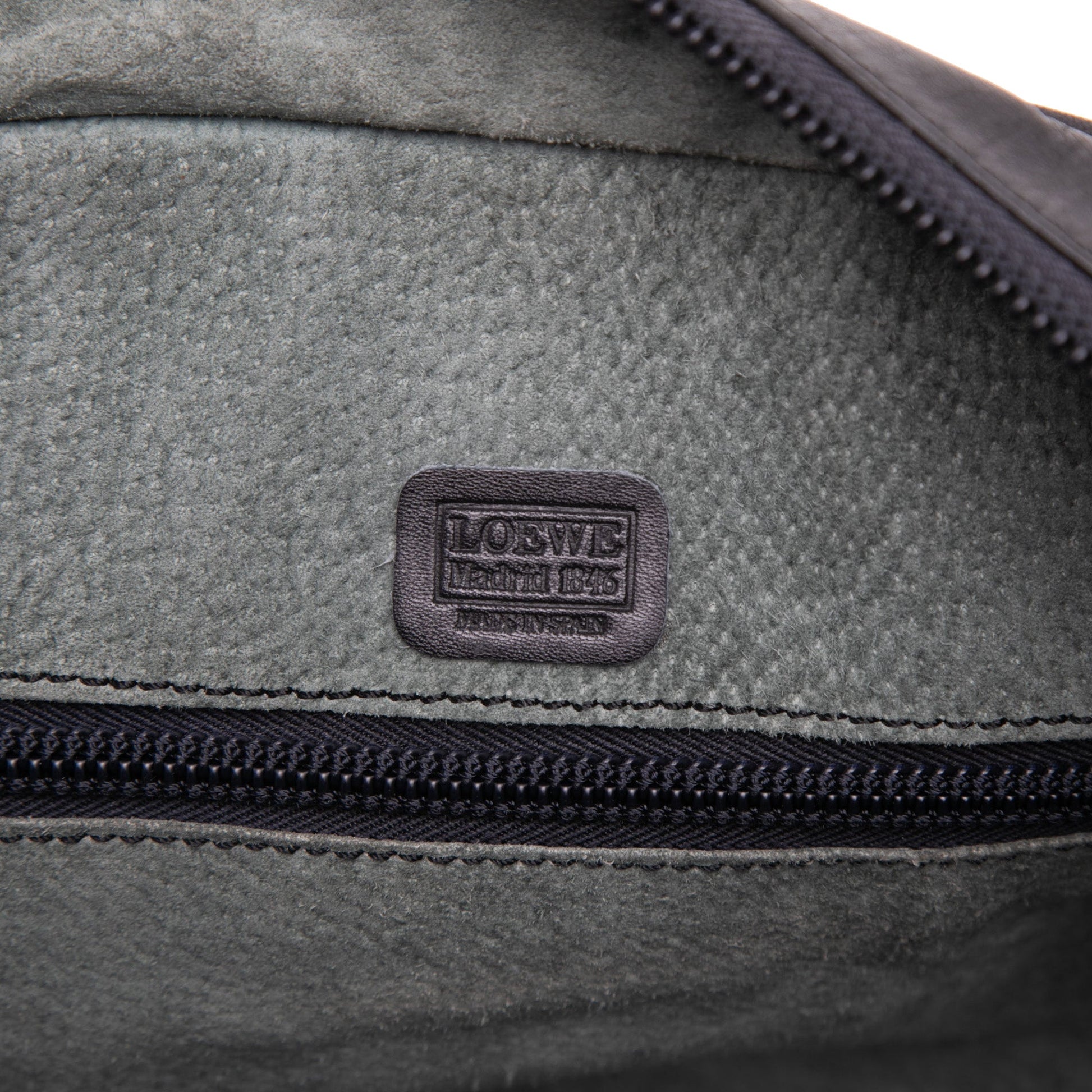 LOEWE Leather Amazona 32