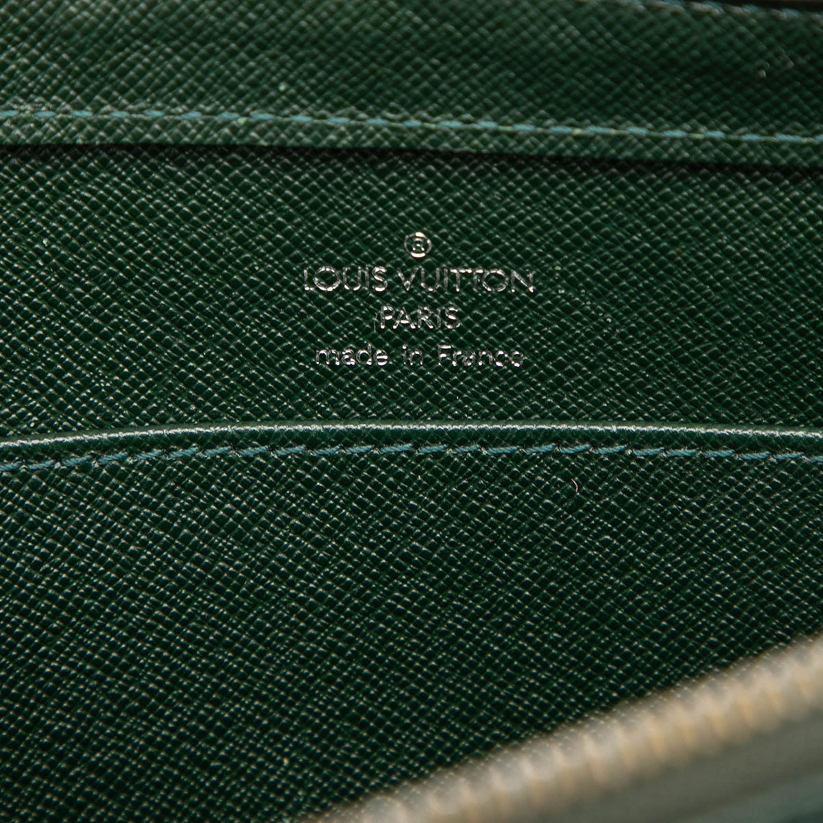 Louis Vuitton Taiga Pochette Baikal