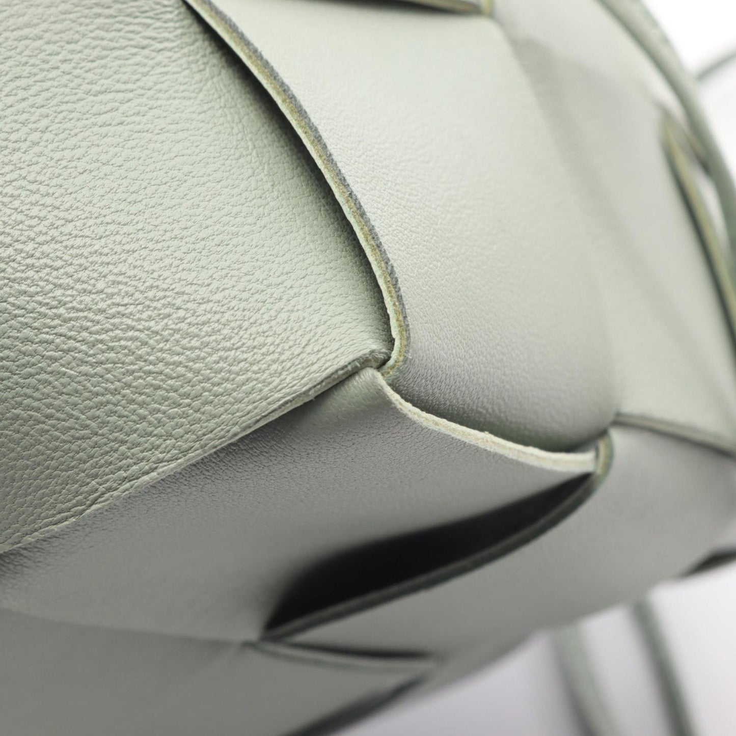 Bottega Veneta Nappa Maxi Intrecciato Cassette Bucket Bag