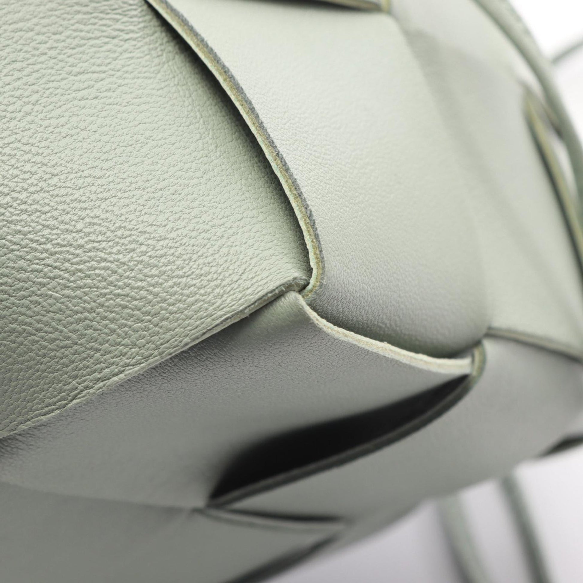 Bottega Veneta Nappa Maxi Intrecciato Cassette Bucket Bag