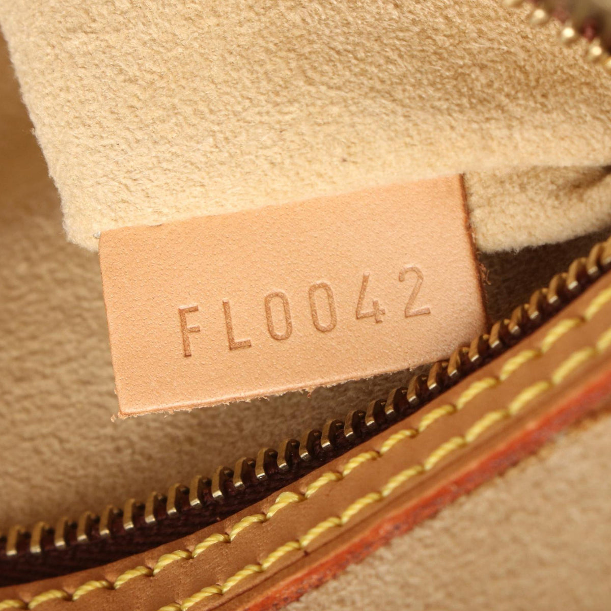 Louis Vuitton Monogram Looping MM