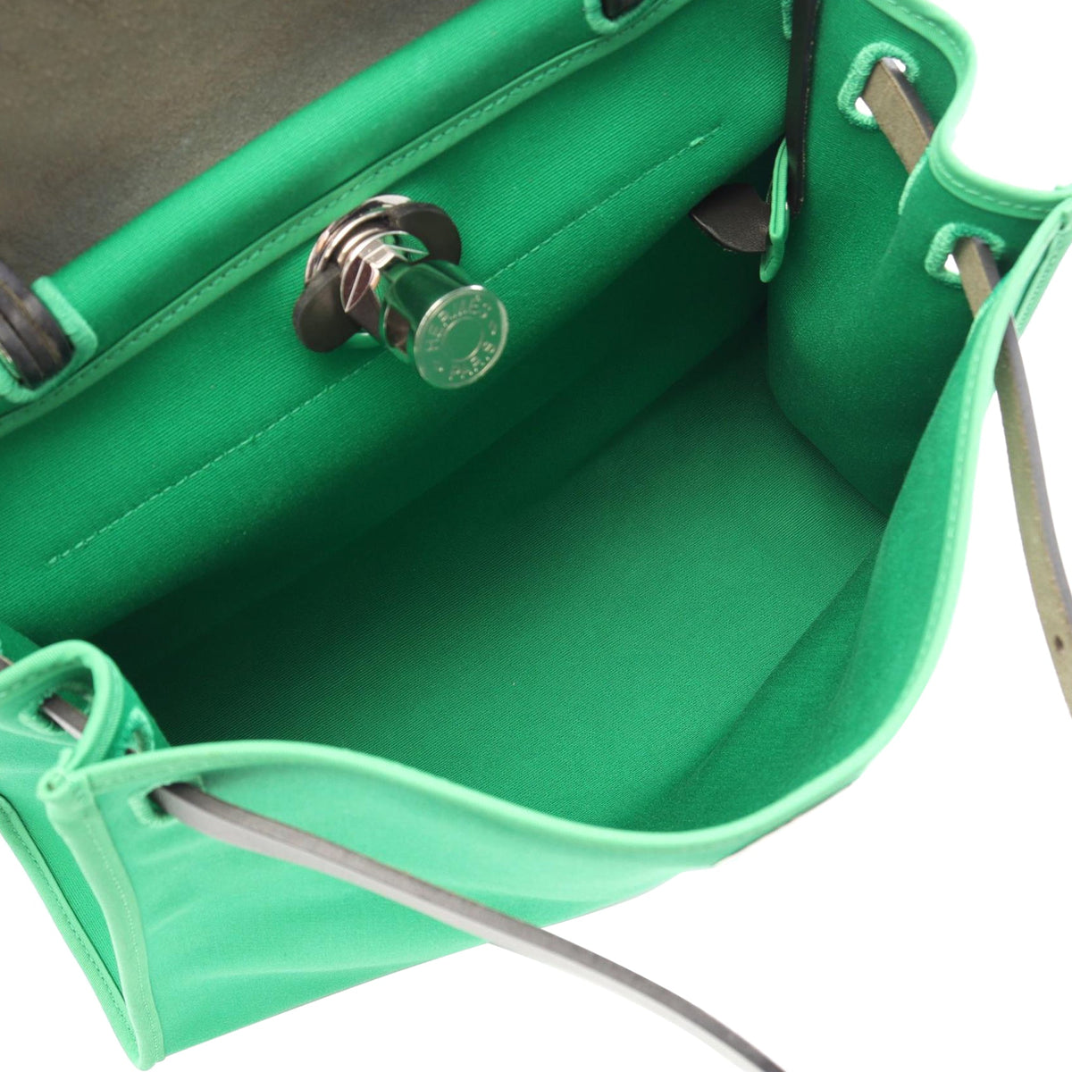 Hermès Toile Herbag Zip 31 — Green