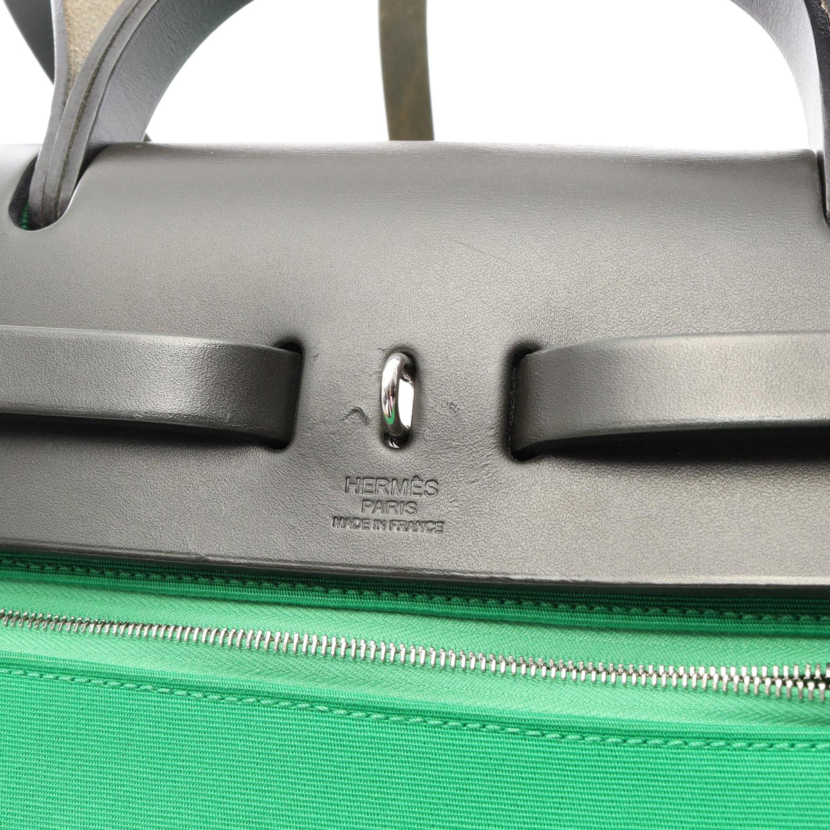 Hermès Toile Herbag Zip 31 — Green