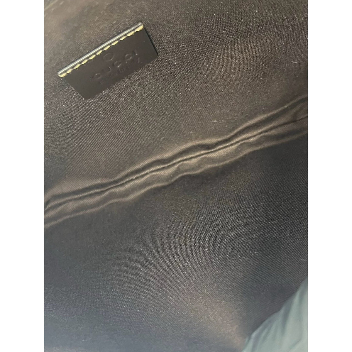Gucci GG Supreme Tattoo Heart Handbag — Beige