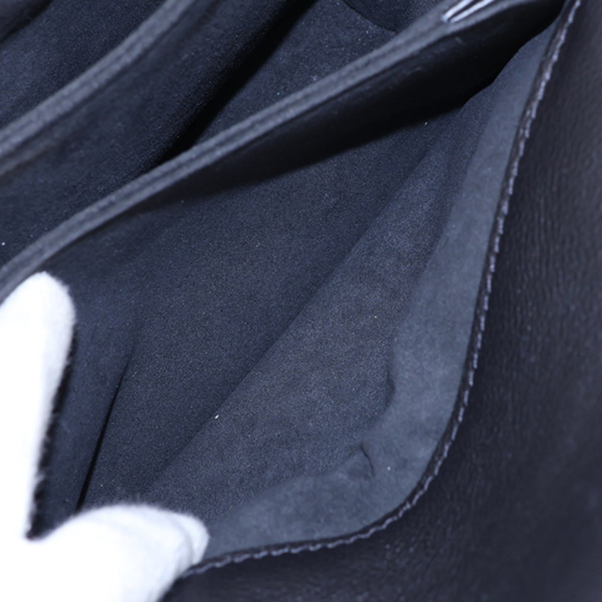 Louis Vuitton Leather Oxford Lockme