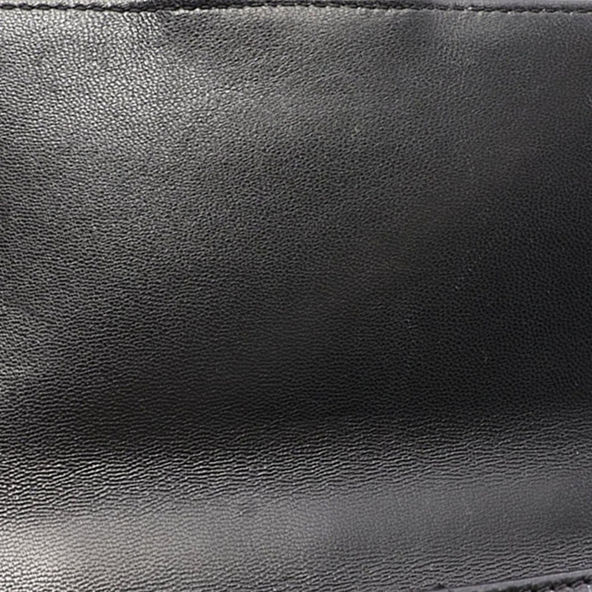 Chanel Small Chic Pearls Flap — Black