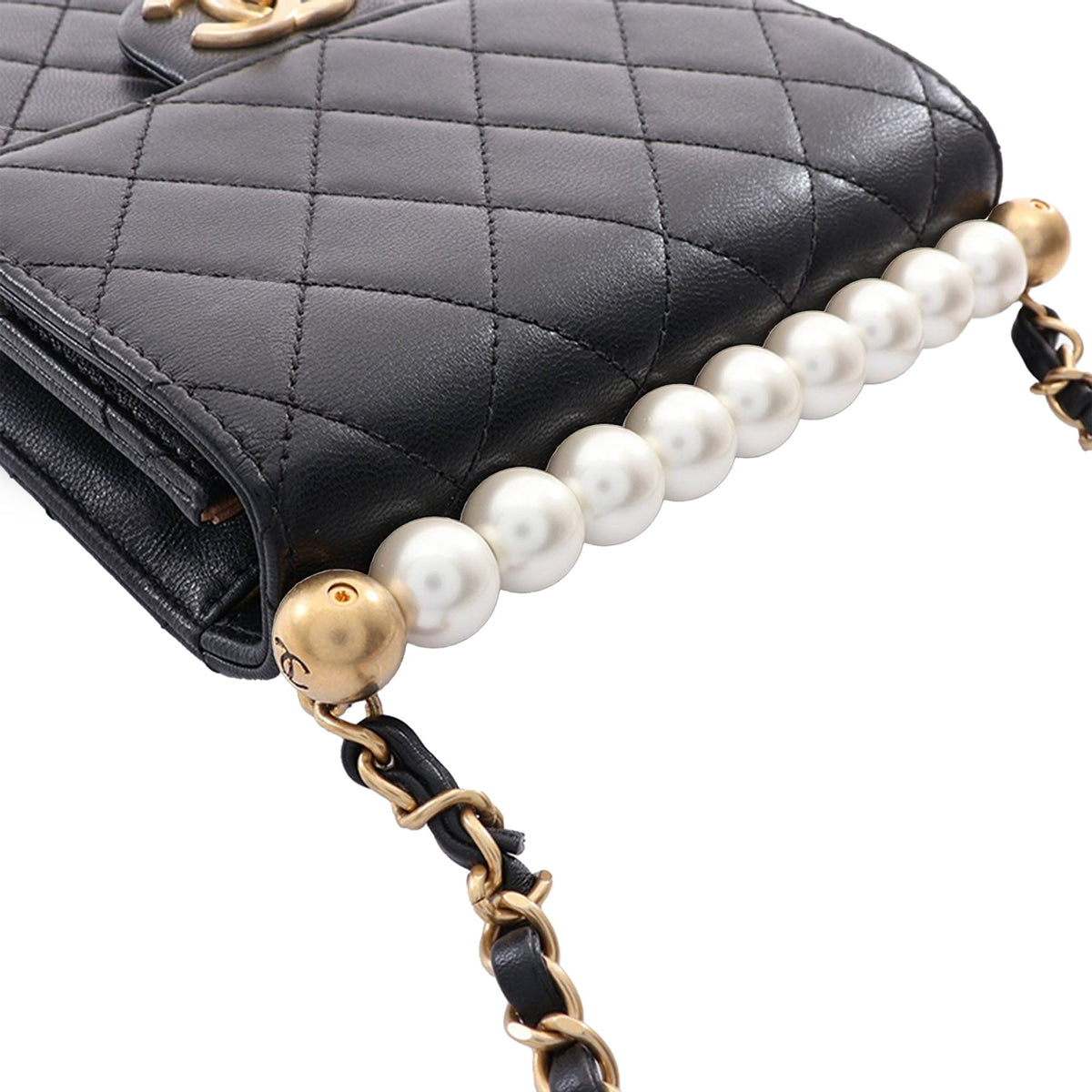 Chanel Small Chic Pearls Flap — Black