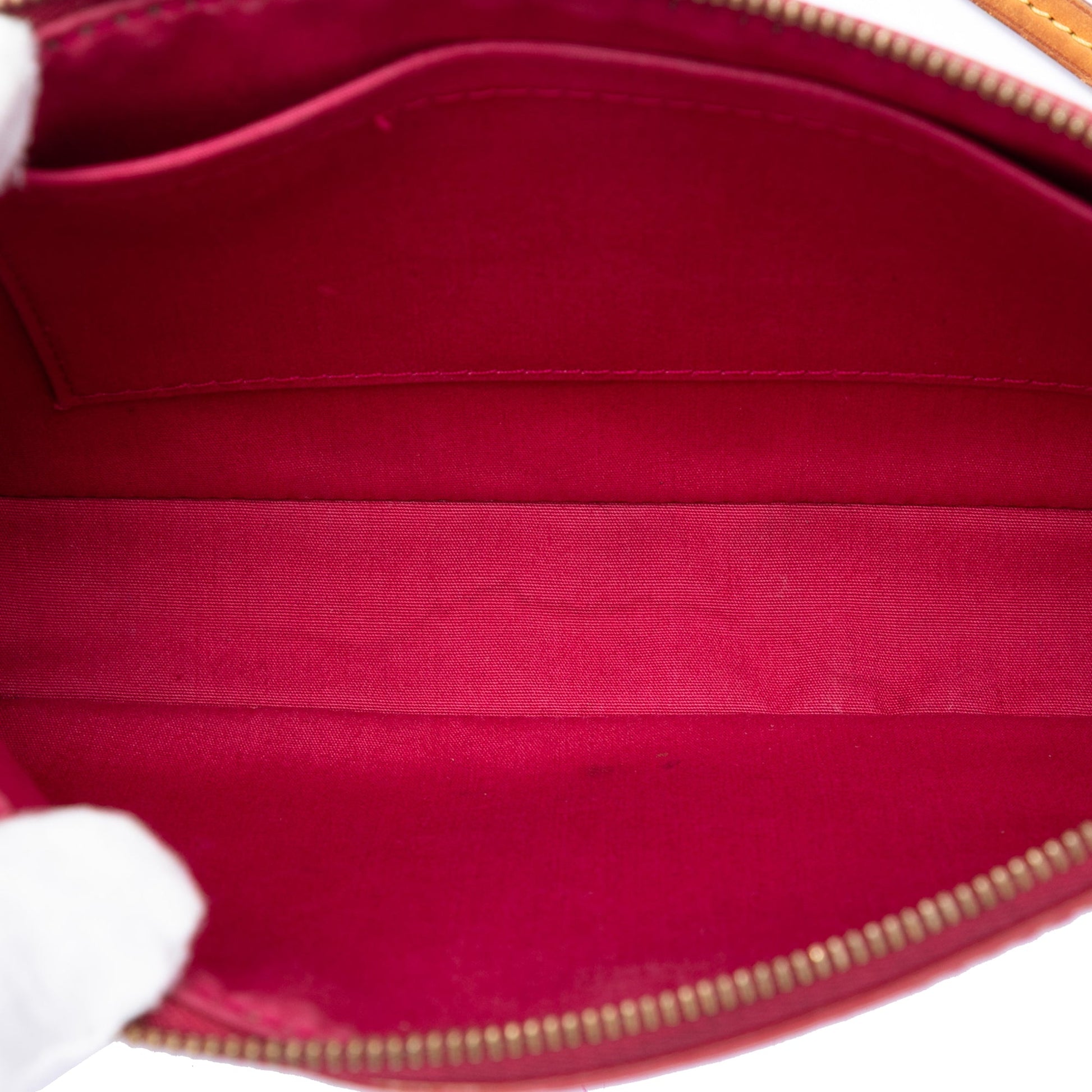 Louis Vuitton Monogram Vernis Pochette Accessoires