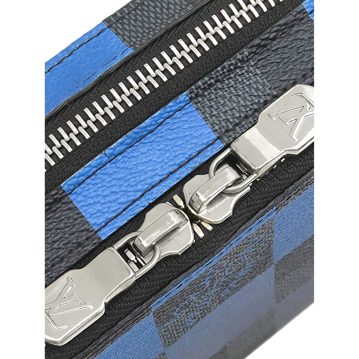 Louis Vuitton Damier Graphite Giant Alpha Wearable Wallet — Blue