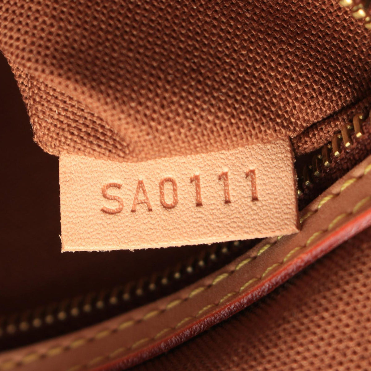Louis Vuitton Monogram Batignolles Horizontal