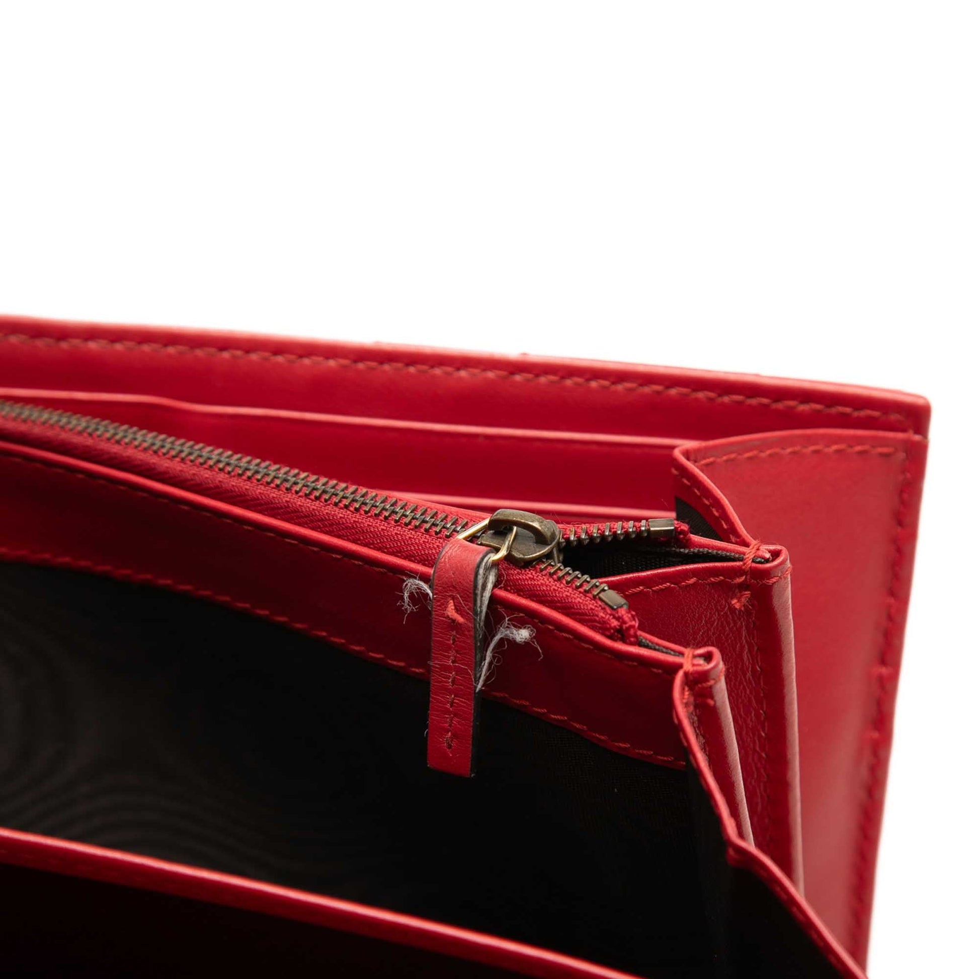 Gucci GG Marmont Matelasse Calfskin Wallet On Chain