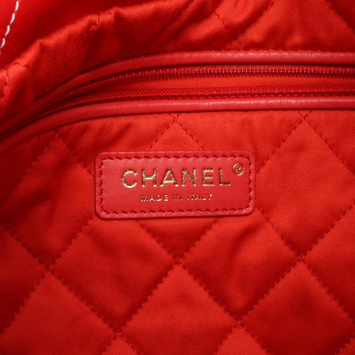 Chanel Small Quilted Shiny Calfskin 22 Shoulder Bag — Red