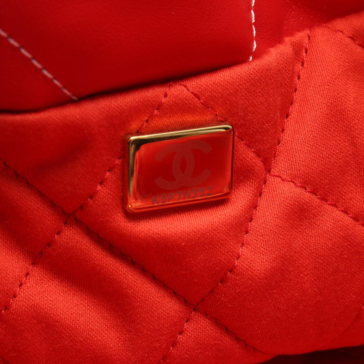 Chanel Small Quilted Shiny Calfskin 22 Shoulder Bag — Red