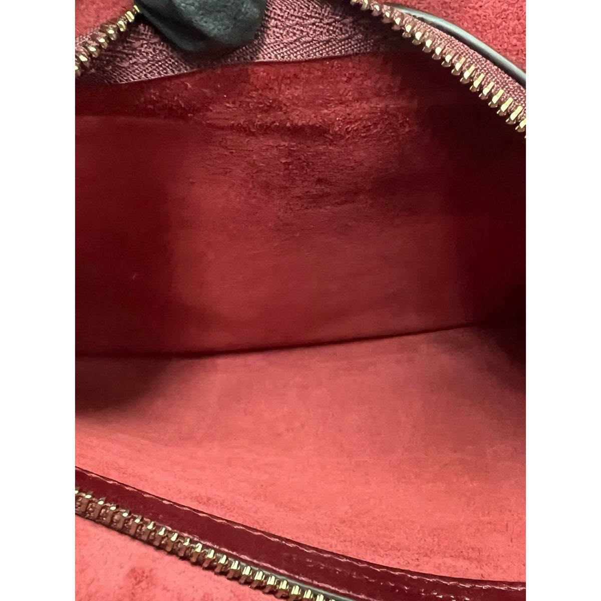 Gucci Medium Guccissima B Hobo — Red