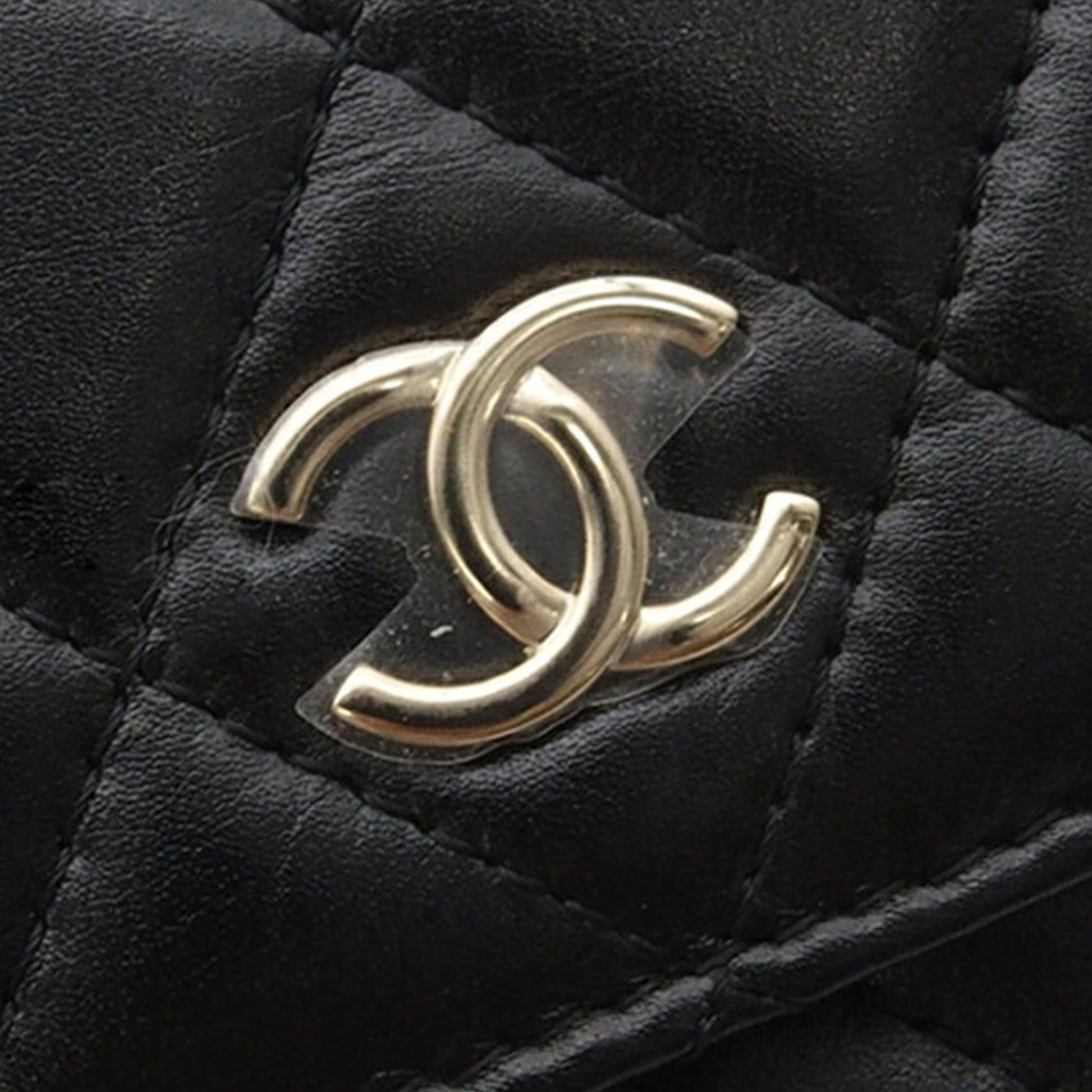 Chanel Quilted Calfskin Maxi Pearls Clutch With Chain