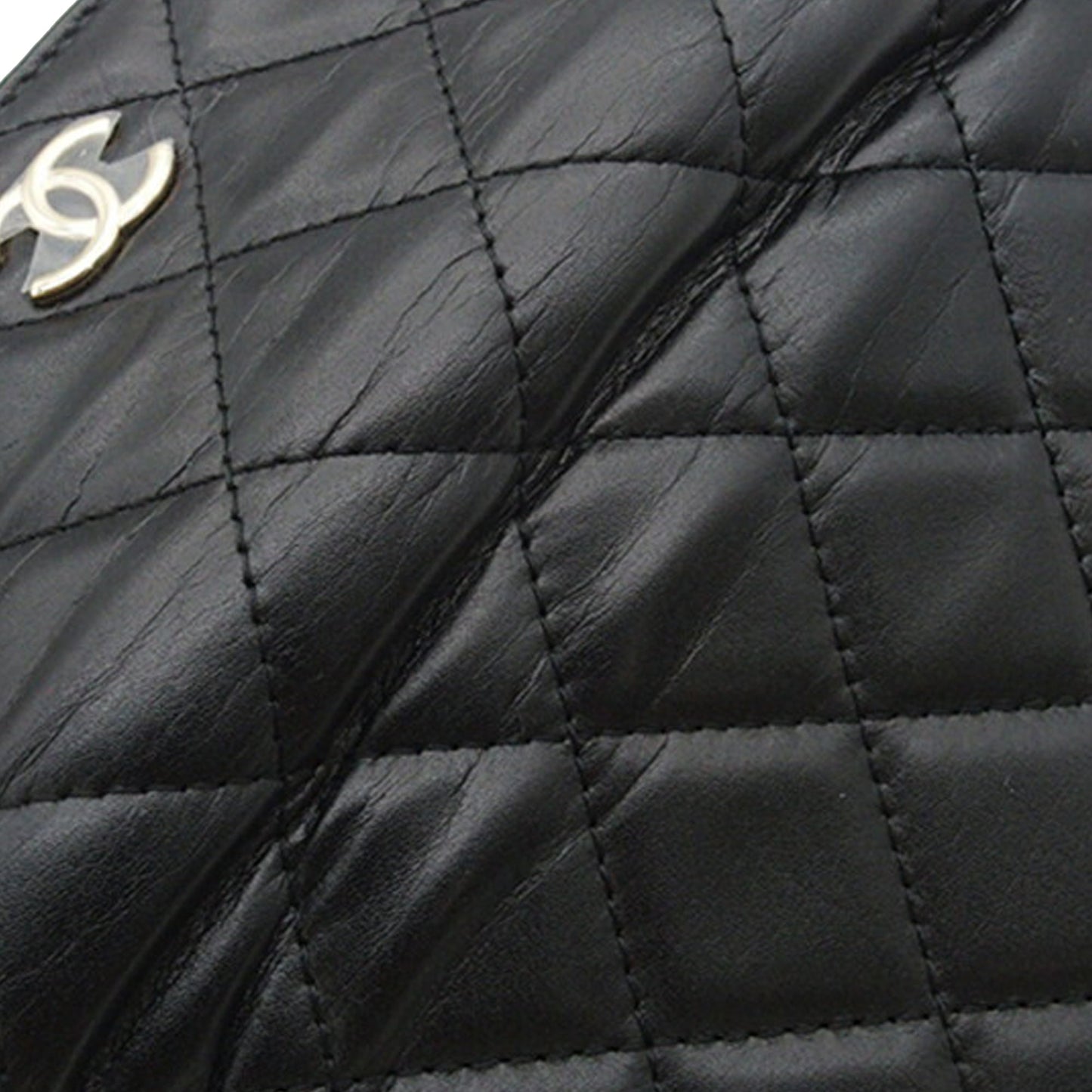 Chanel Quilted Calfskin Maxi Pearls Clutch With Chain