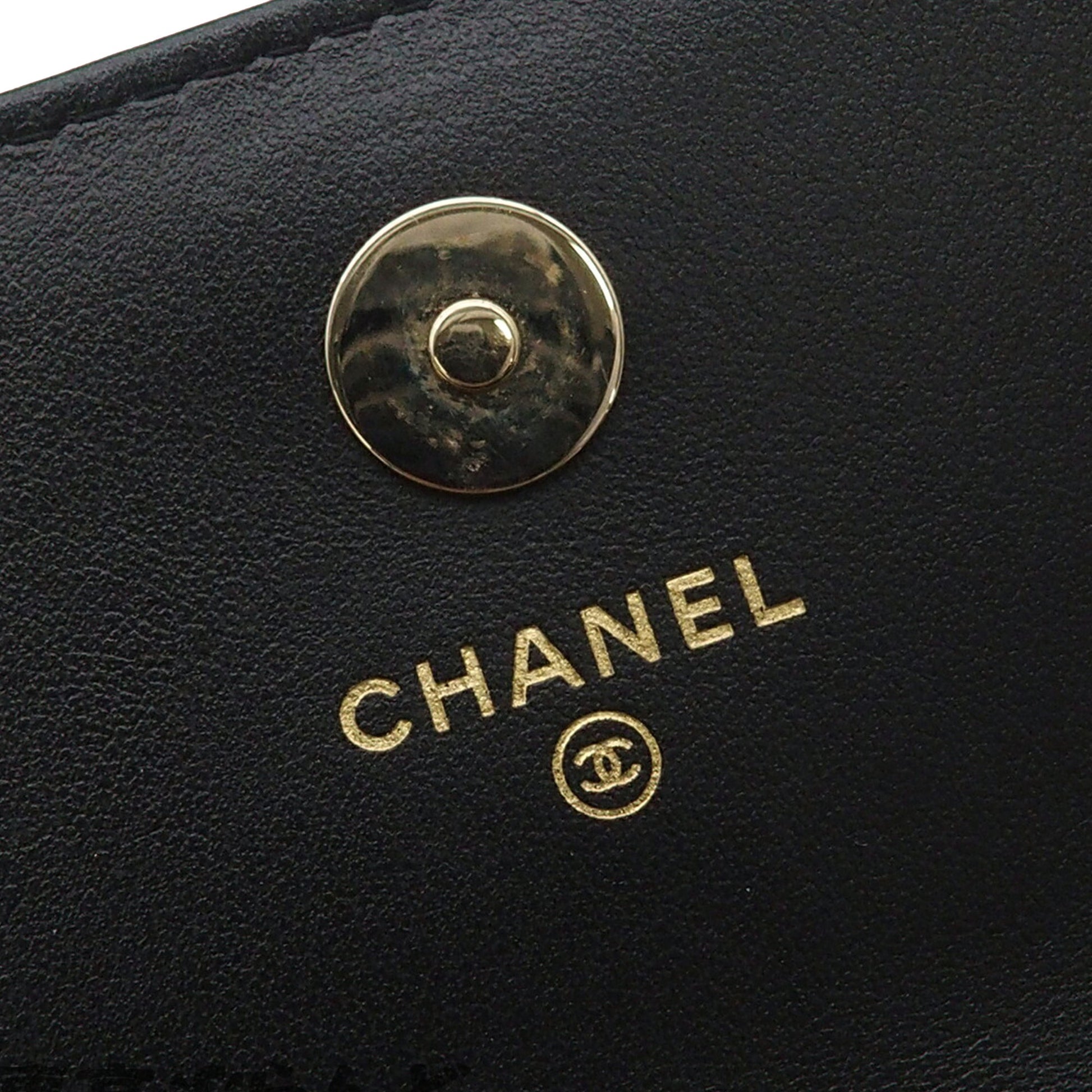Chanel Quilted Calfskin Maxi Pearls Clutch With Chain