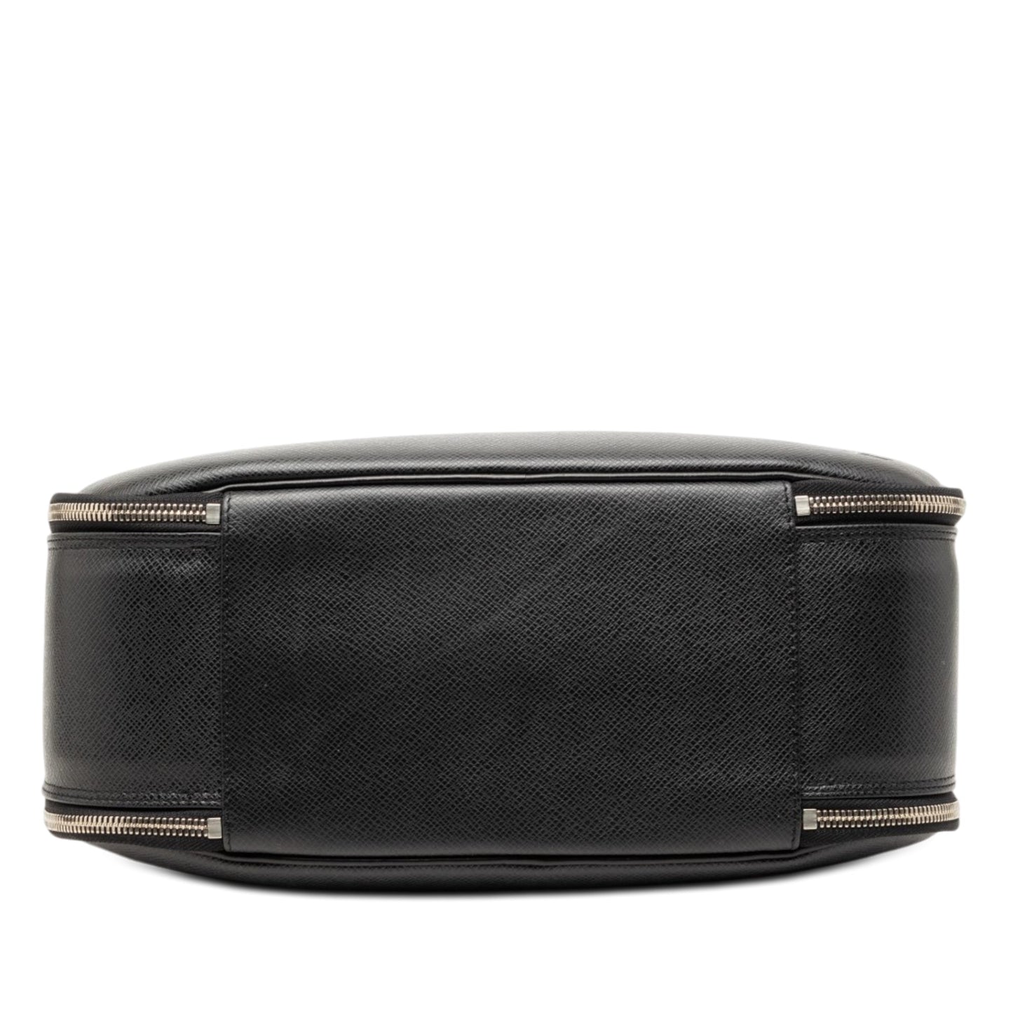 Louis Vuitton Taiga Tura