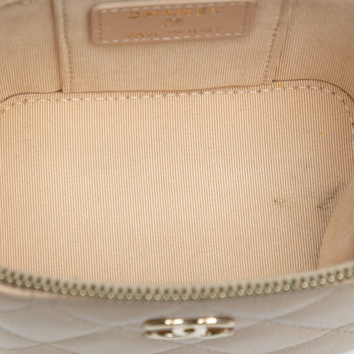 Chanel Mini Quilted Iridescent Caviar Pearl On Top Vanity Case With Chain — Beige
