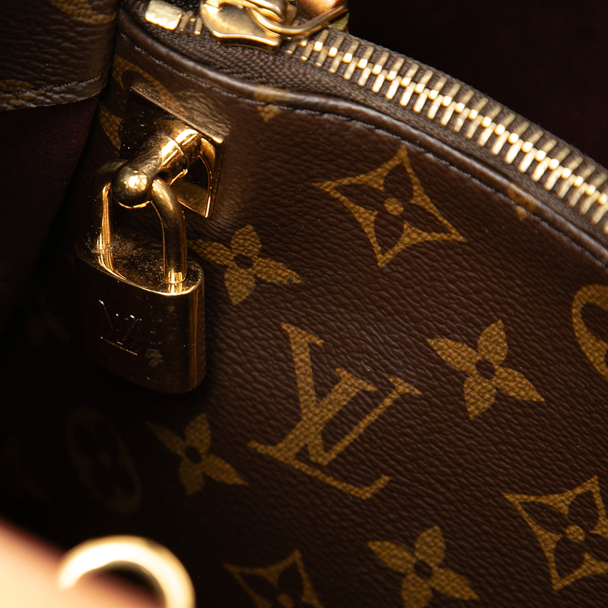 Louis Vuitton Monogram Montaigne BB