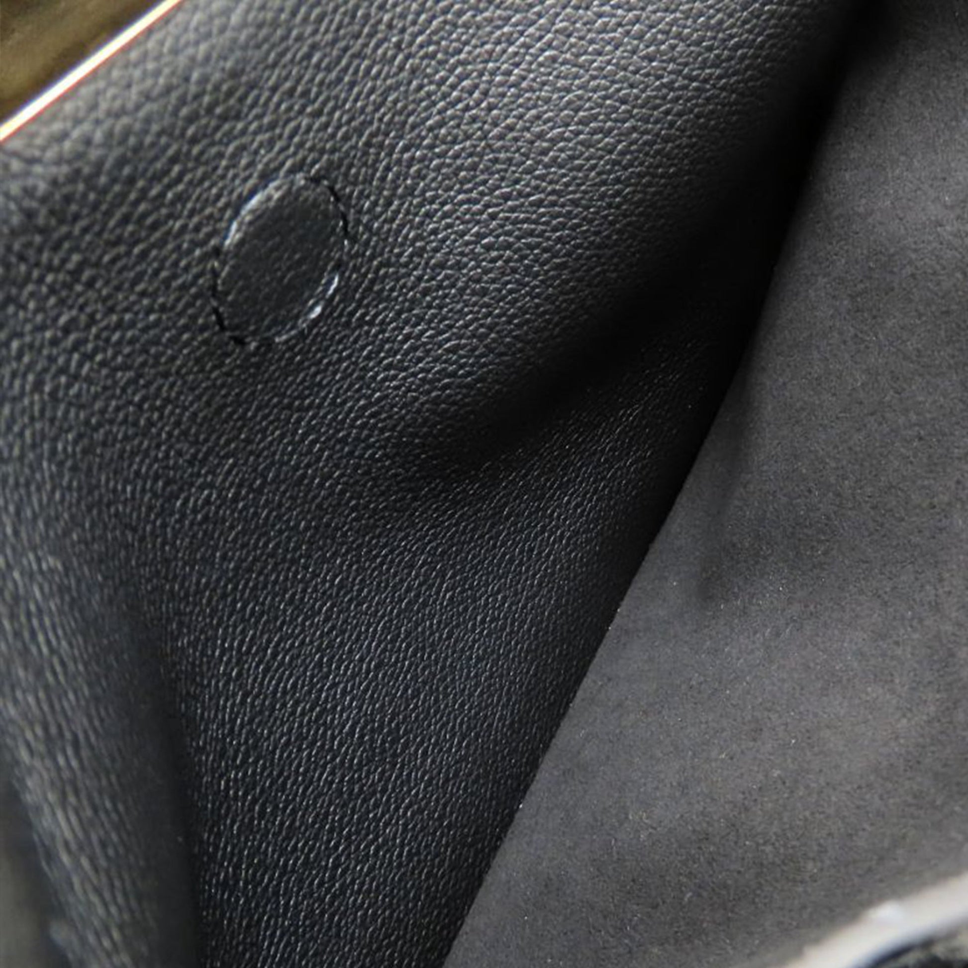 Louis Vuitton Monogram On My Side PM