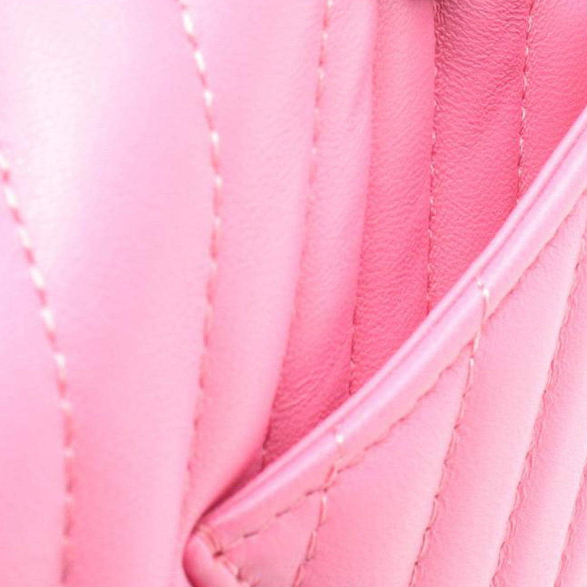 Chanel CC Chevron Lambskin Wallet on Chain