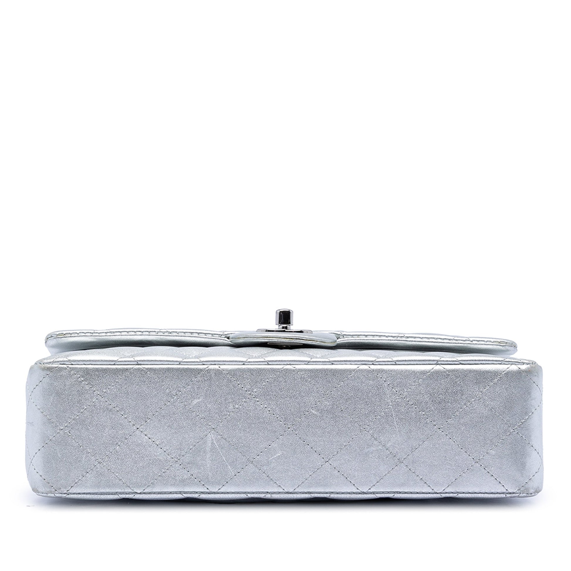 Medium Classic Metallic Lambskin Double Flap