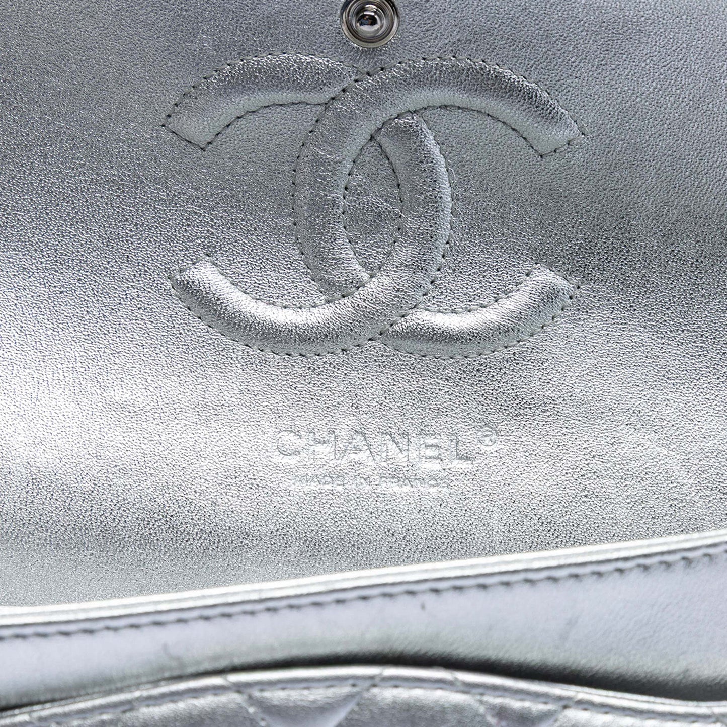 Medium Classic Metallic Lambskin Double Flap