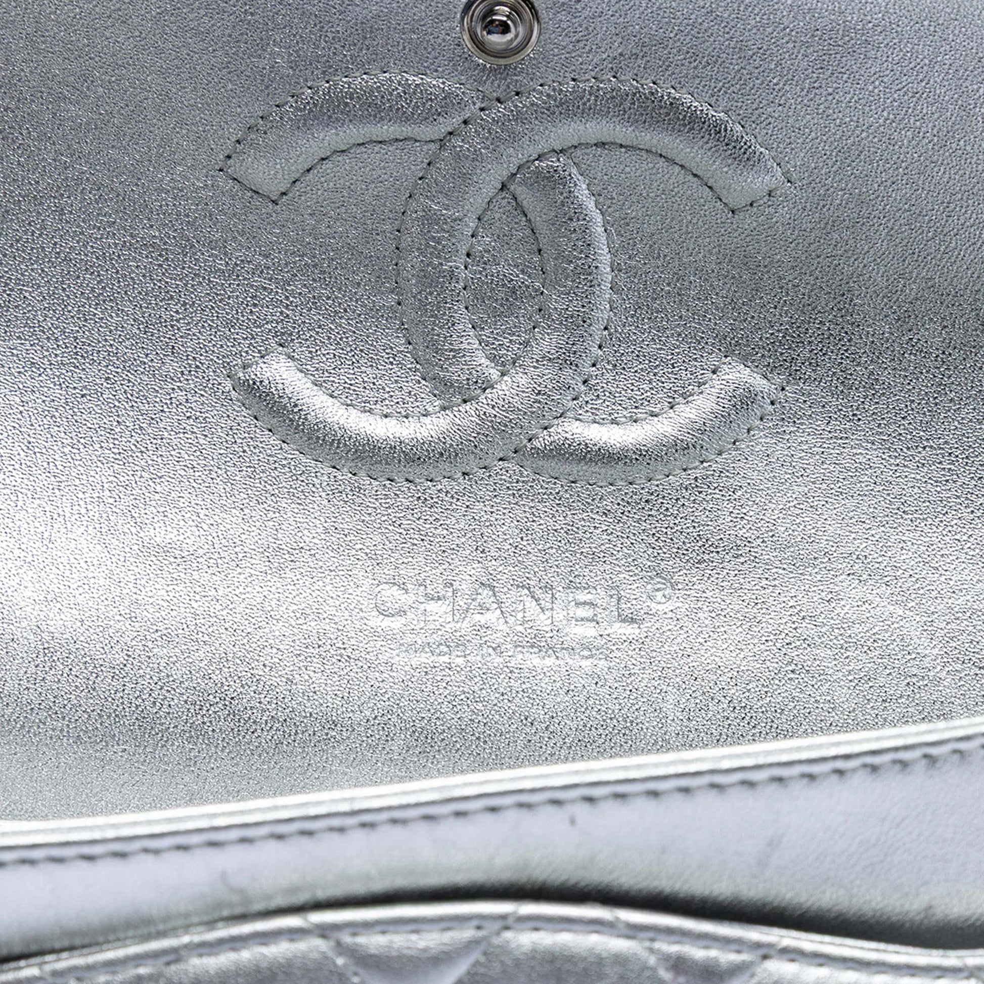 Medium Classic Metallic Lambskin Double Flap