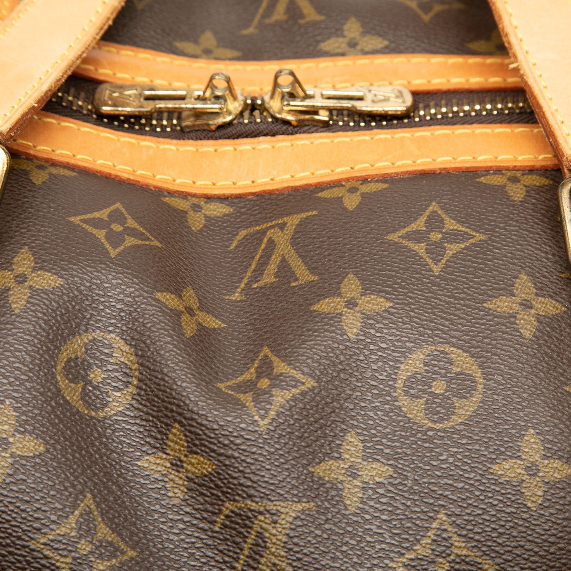 Louis Vuitton Monogram Sac Souple 55