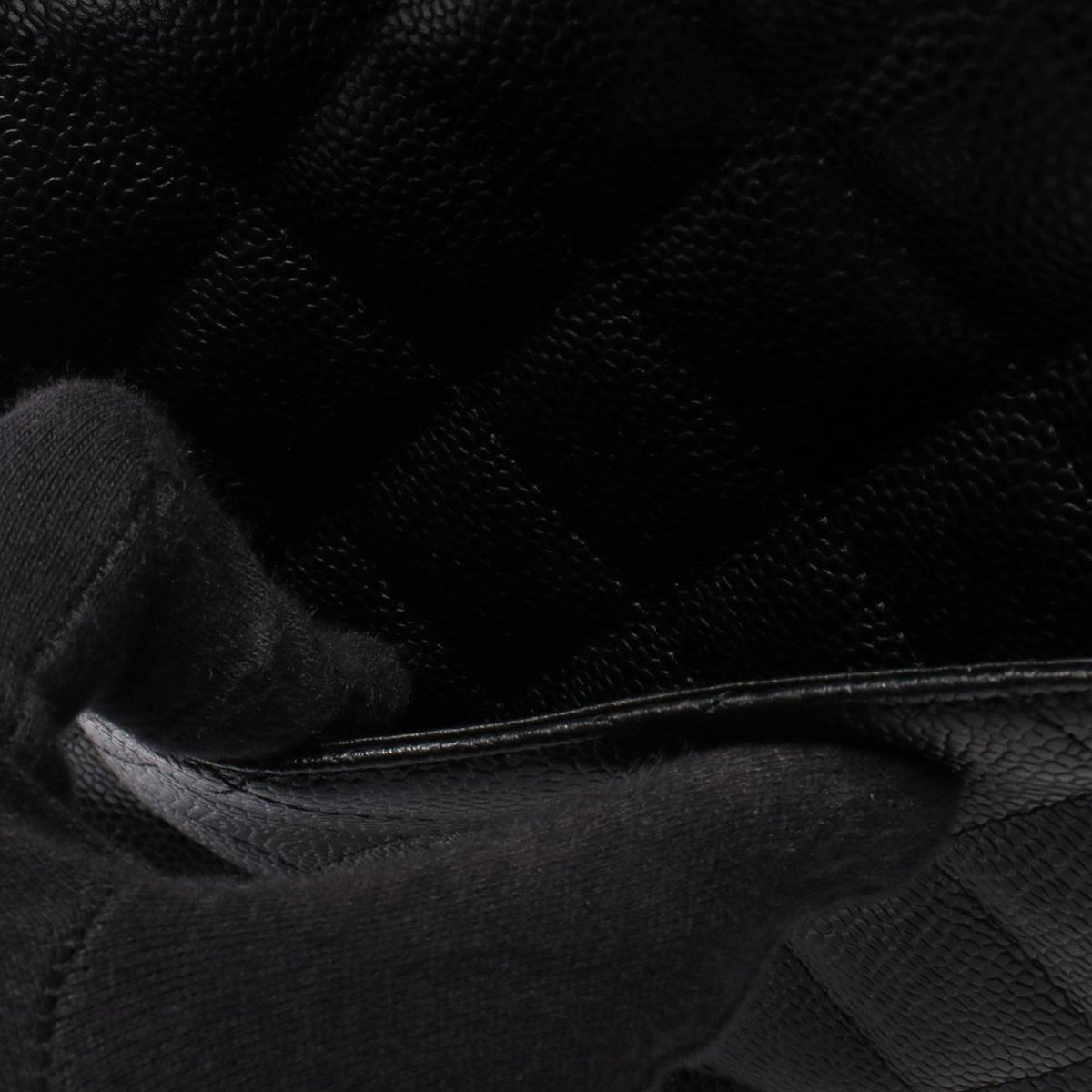 Chanel Caviar Petite Shopping Tote