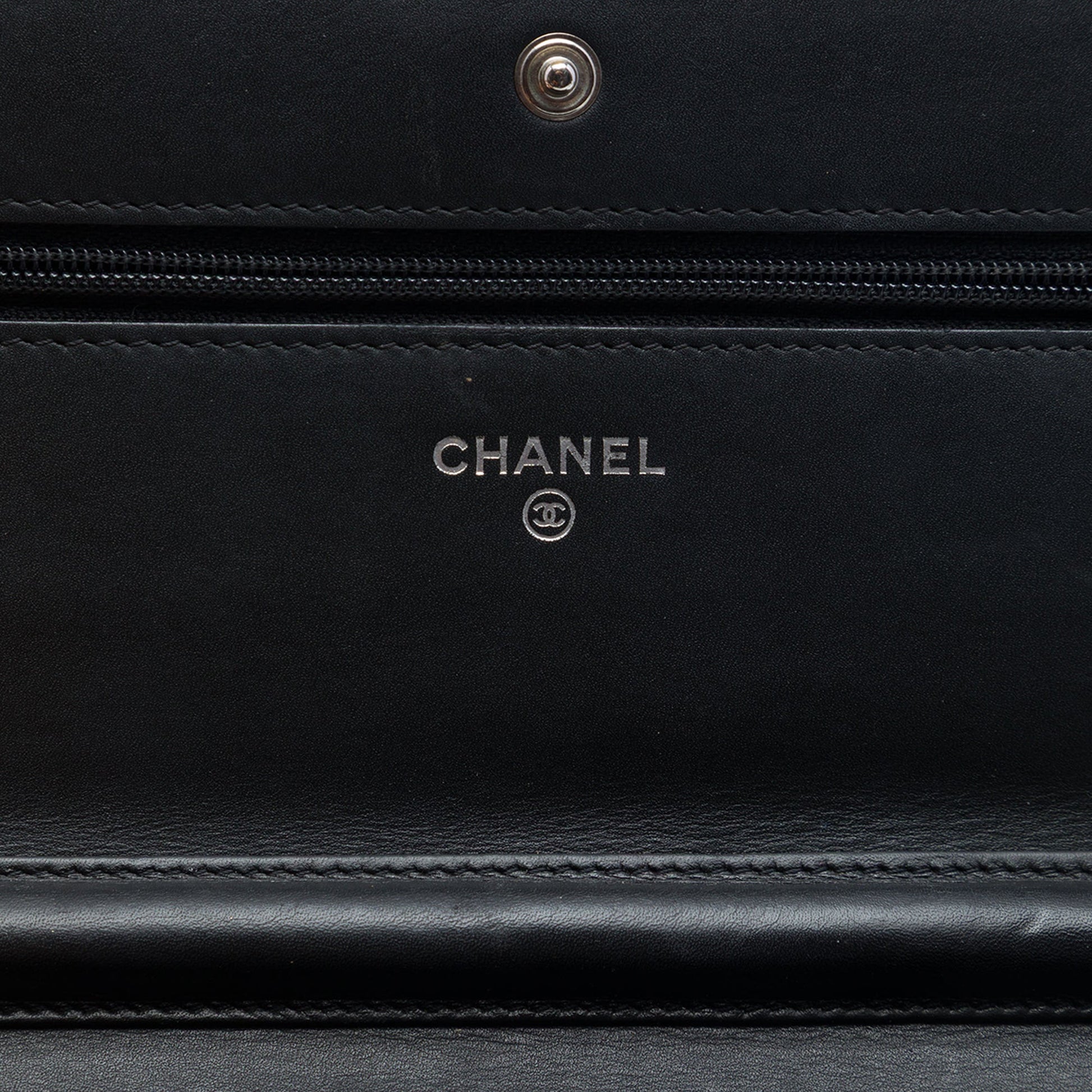 Chanel CC Quilted Calfskin Double Stitch Hamptons Wallet On Chain