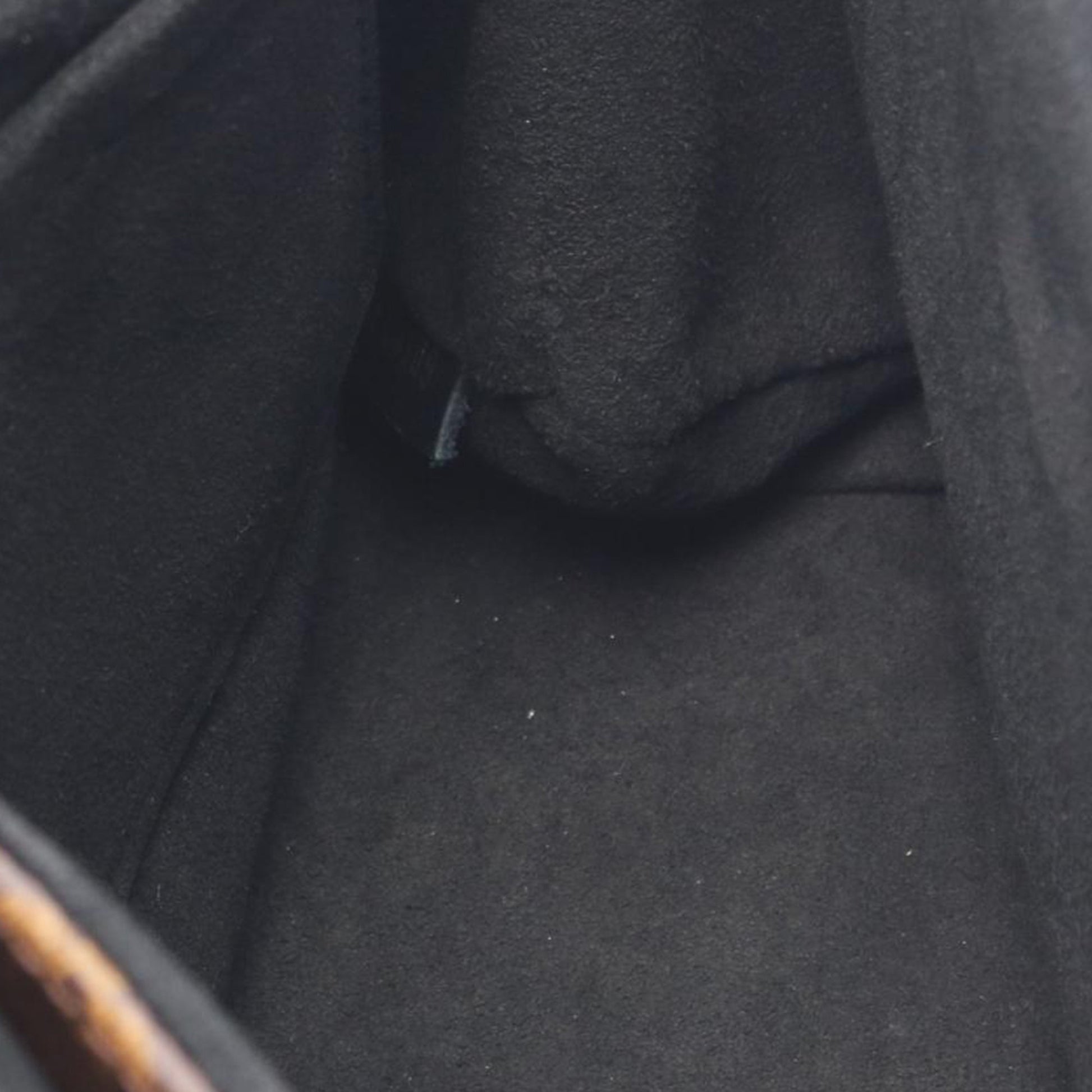 Louis Vuitton Monogram Locky BB