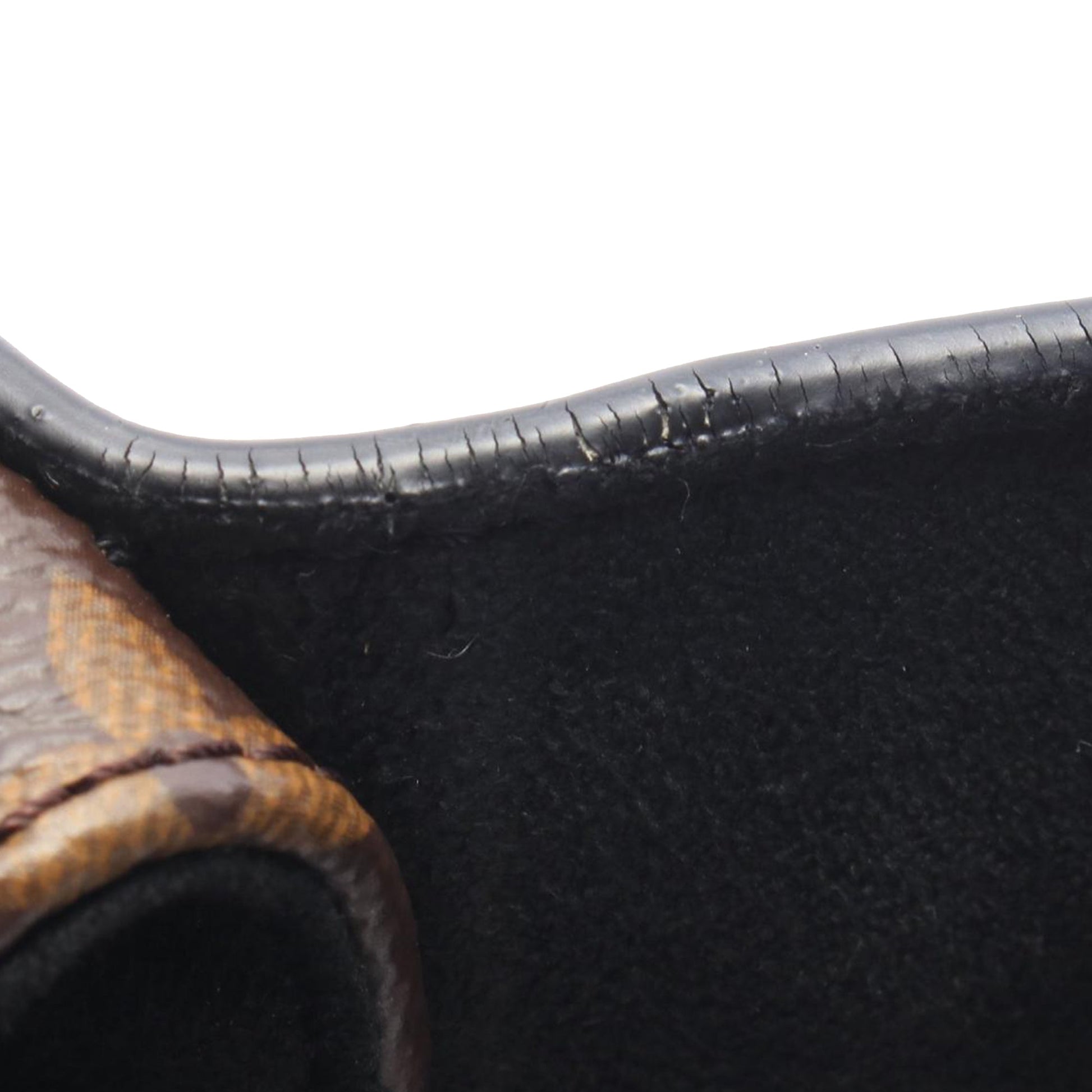 Louis Vuitton Monogram Locky BB