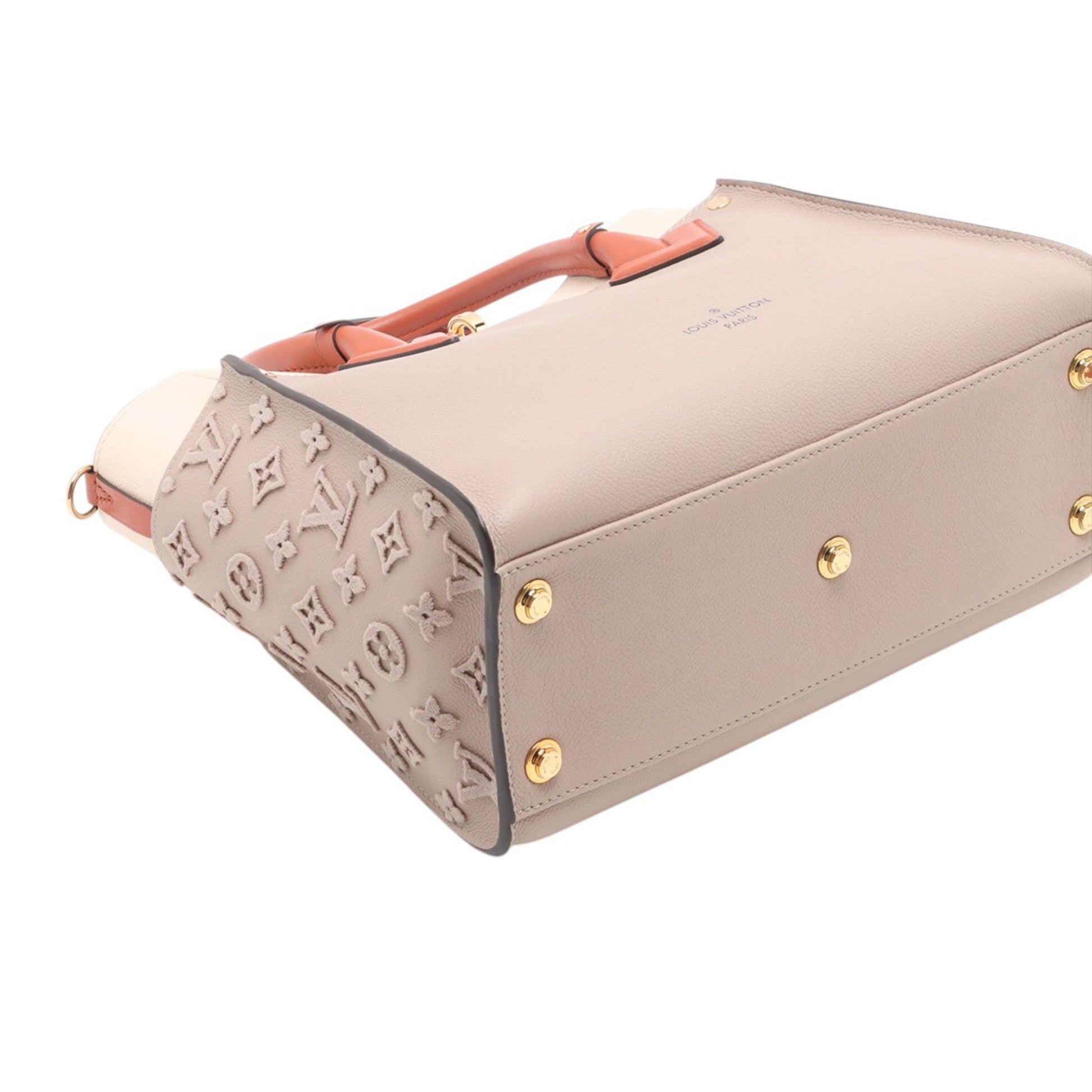 Louis Vuitton Monogram On My Side MM