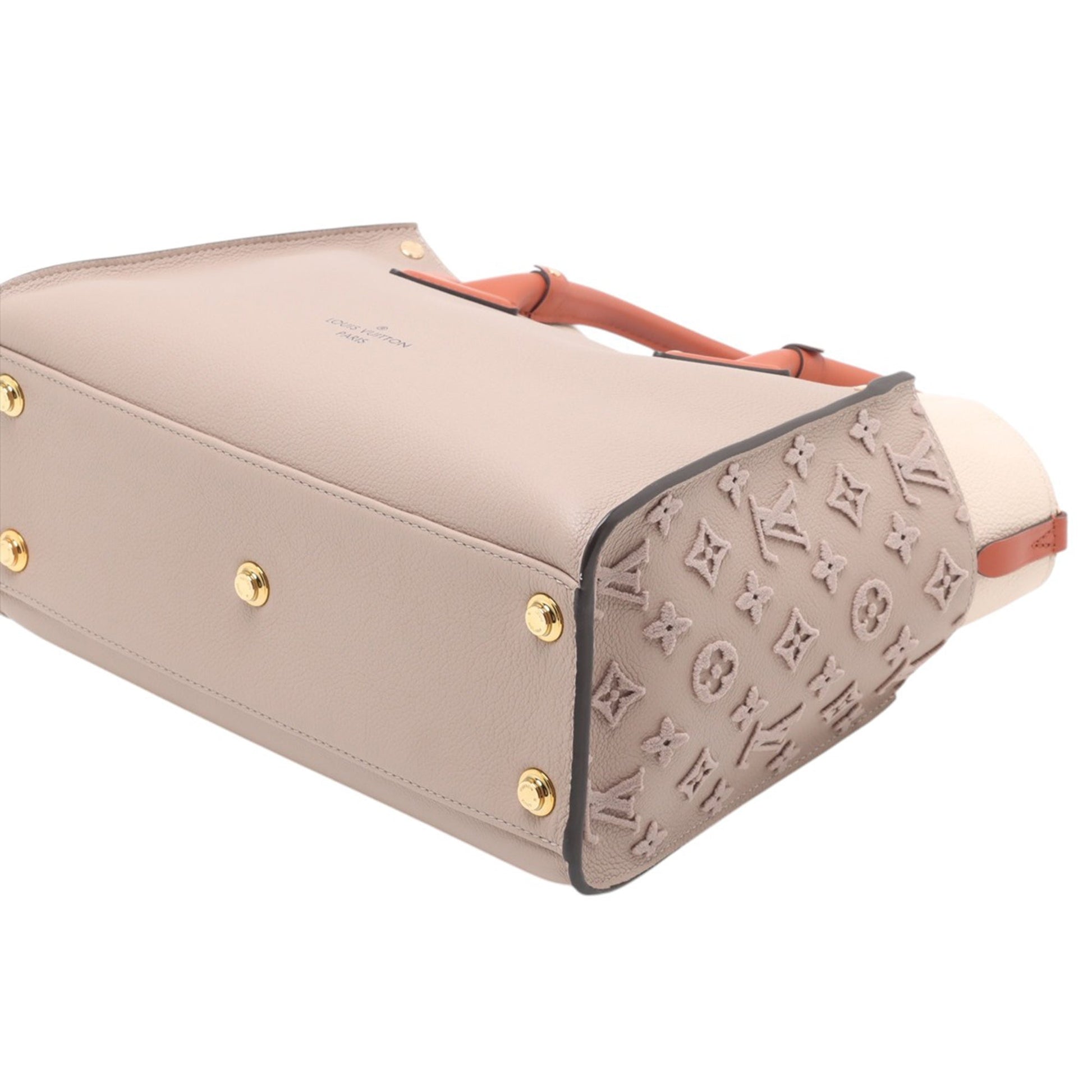 Louis Vuitton Monogram On My Side MM