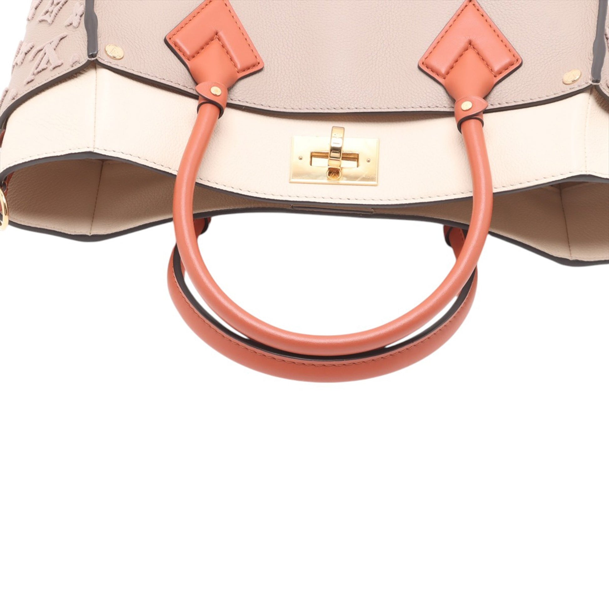 Louis Vuitton Monogram On My Side MM