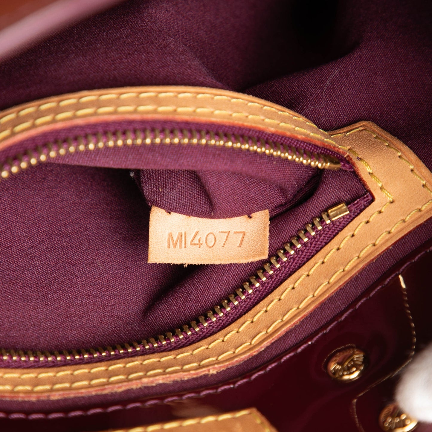 Louis Vuitton Monogram Vernis Reade PM