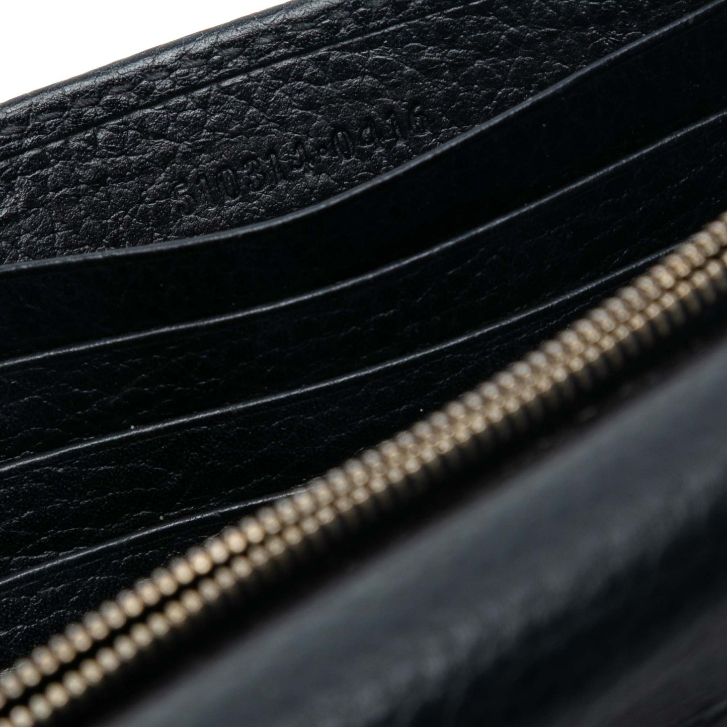 Gucci Leather Interlocking G Dollar Wallet on Chain