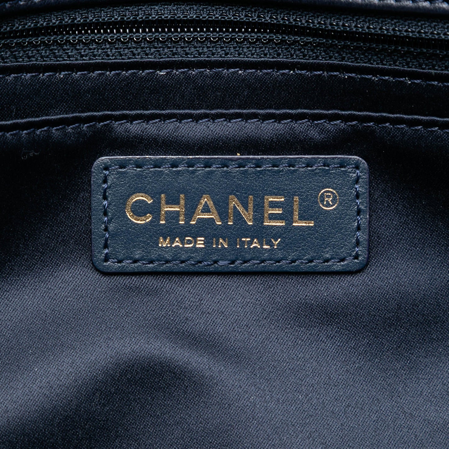 Medium Crumpled Satin Single Flap