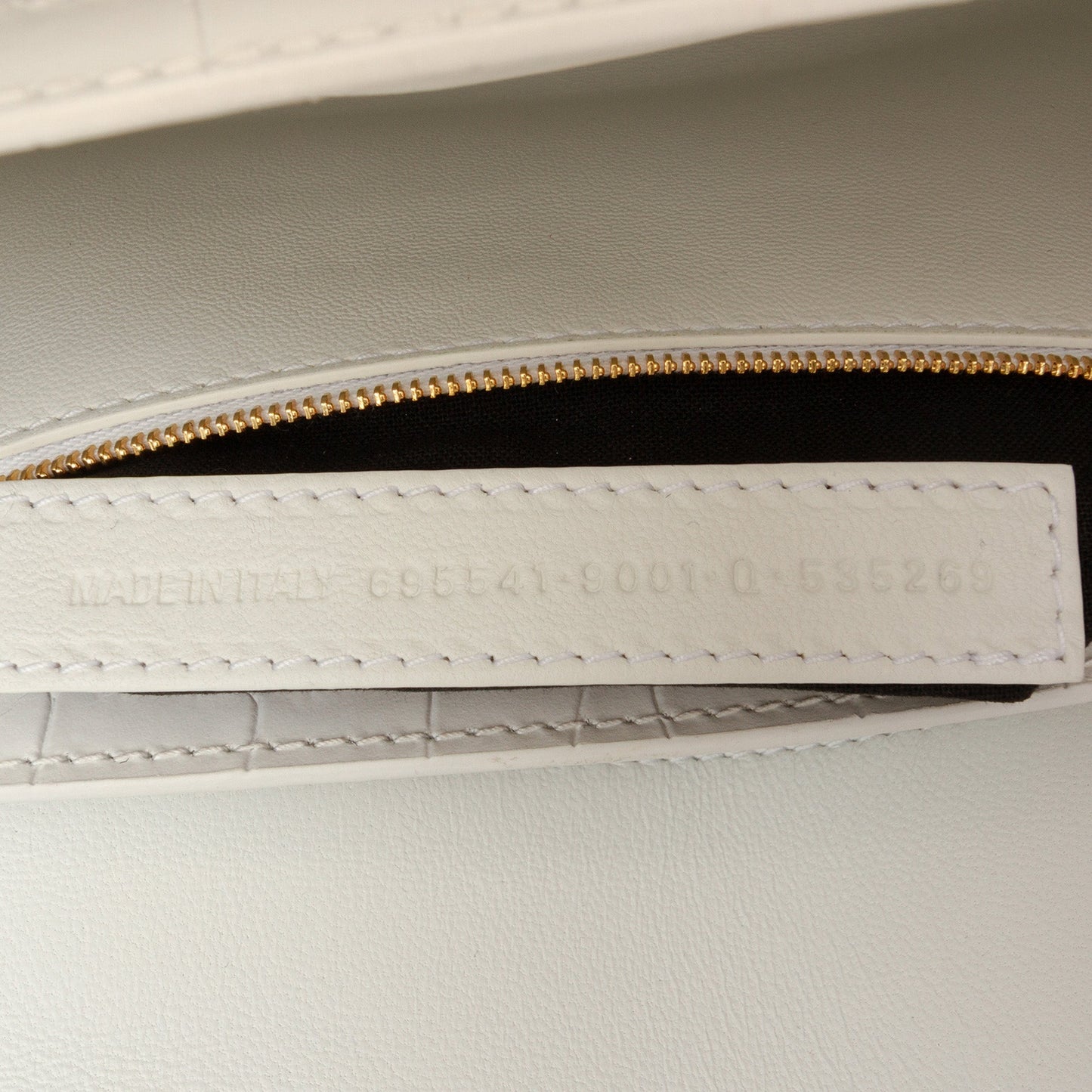 Small Croc Embossed Lady Flap