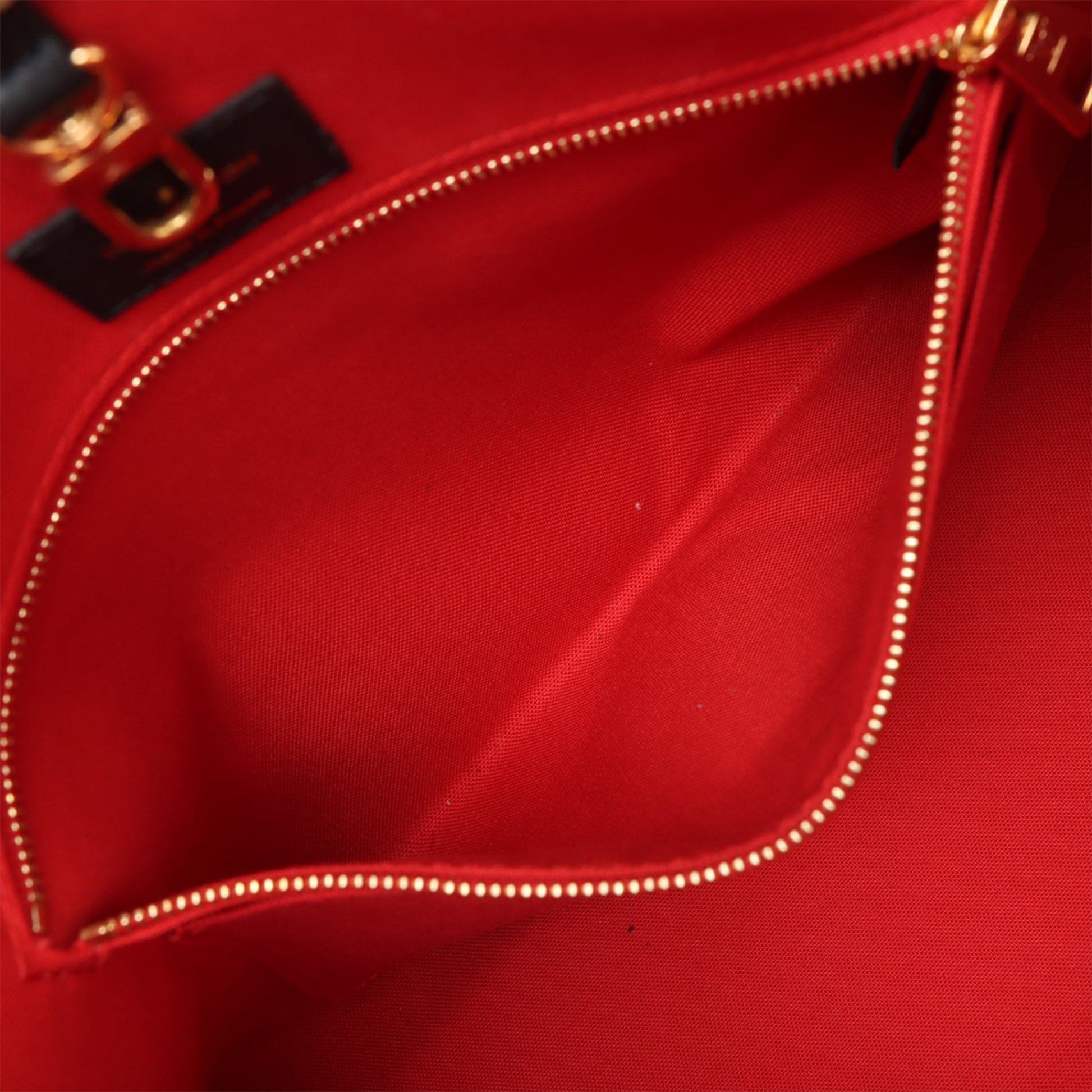 Louis Vuitton Monogram Reverse Giant OnTheGo MM