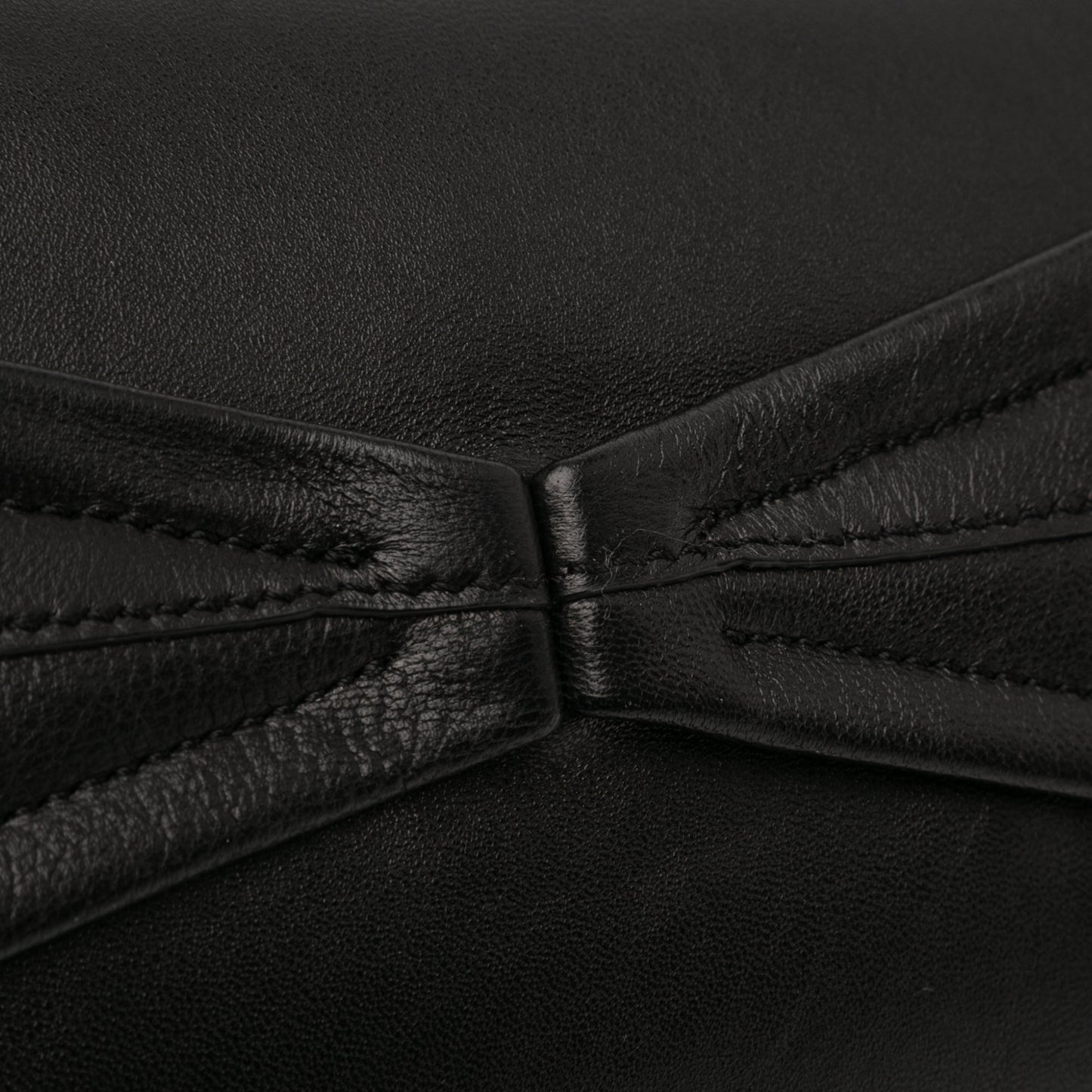 Alexander McQueen Large Calfskin Skull Knuckle Duster Fold Over Clutch