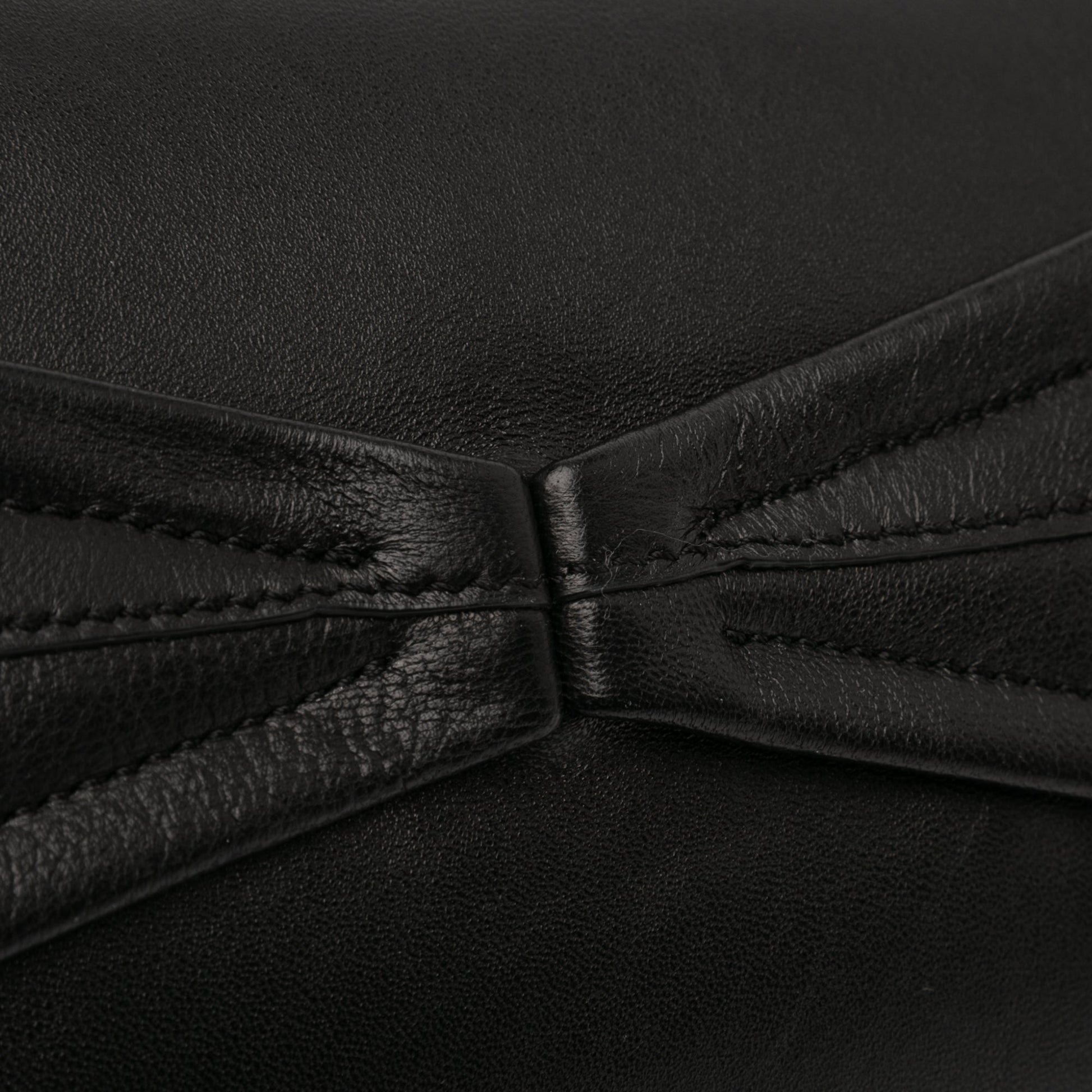 Alexander McQueen Large Calfskin Skull Knuckle Duster Fold Over Clutch