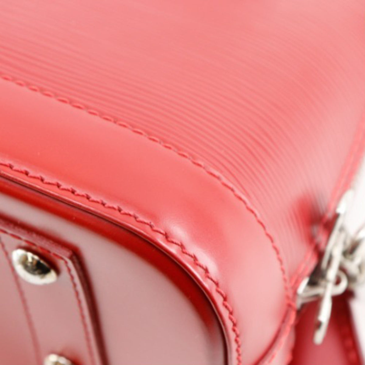 Louis Vuitton Epi Alma BB