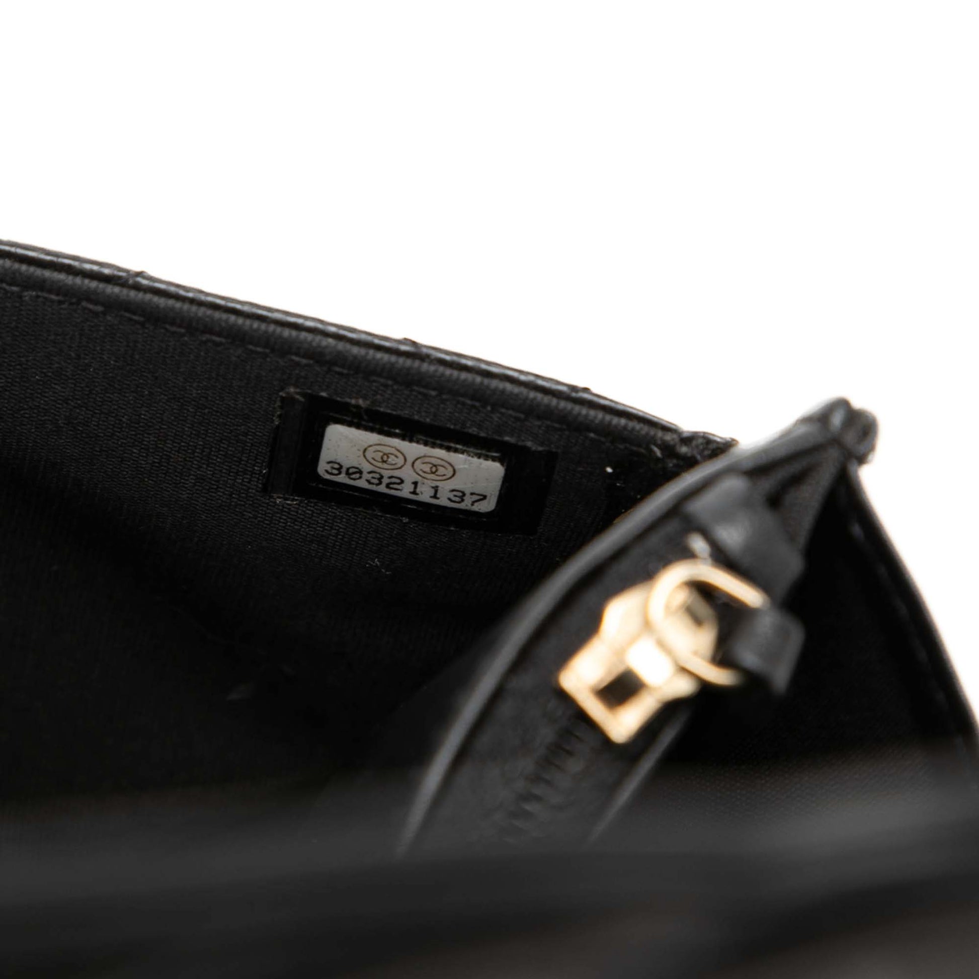 Chanel Caviar CC Filigree Wallet On Chain